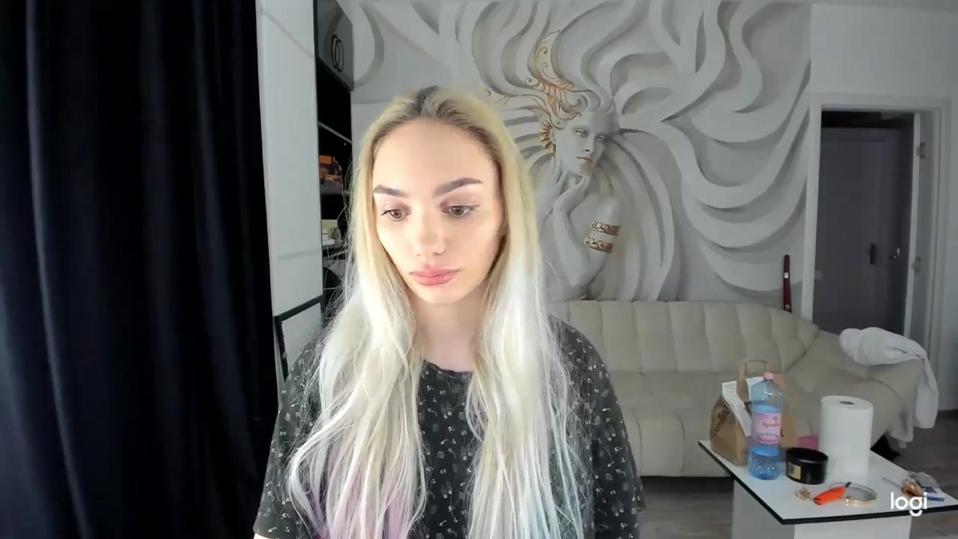 Gallery image thumbnail from HaleySweet18's myfreecams stream on, 04/08/2025, 20:52 image 14 of 20