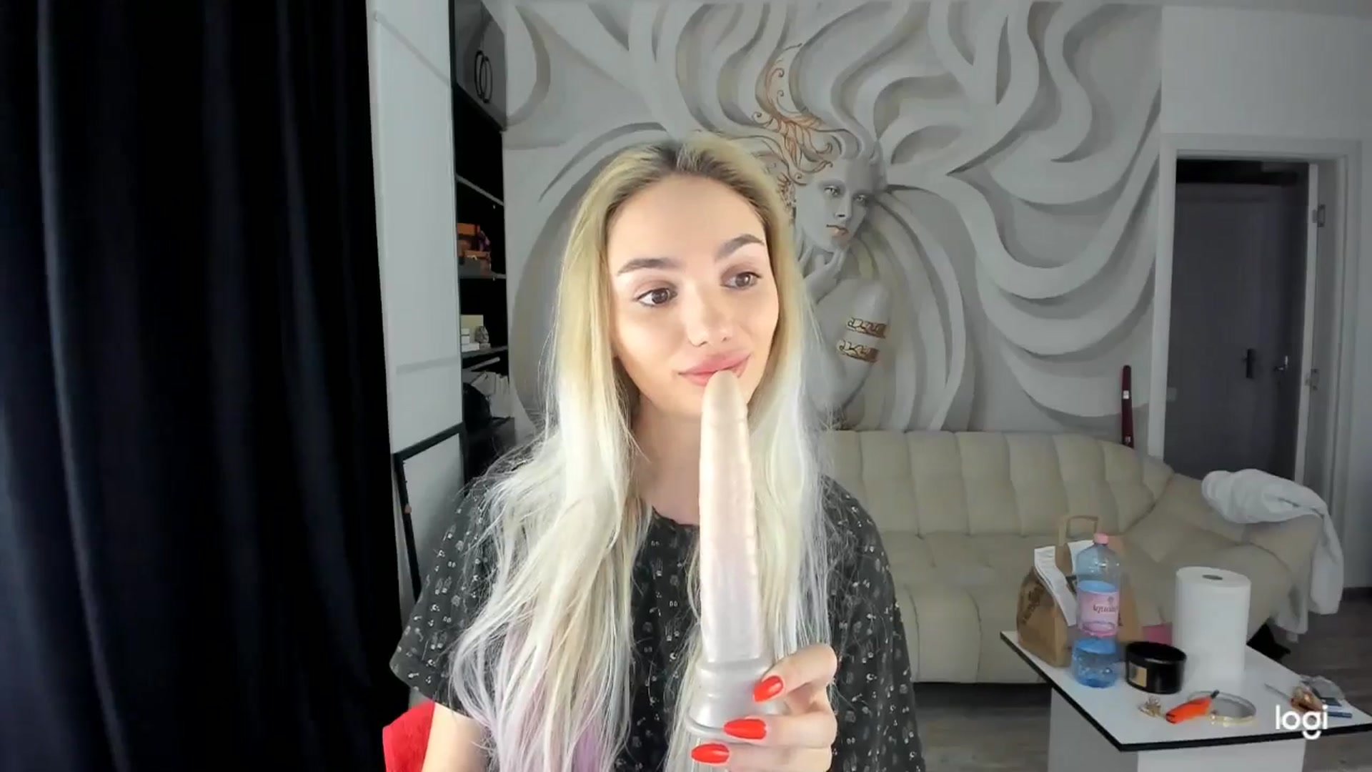 Gallery image thumbnail from HaleySweet18's myfreecams stream on, 04/08/2025, 20:52 image 15 of 20
