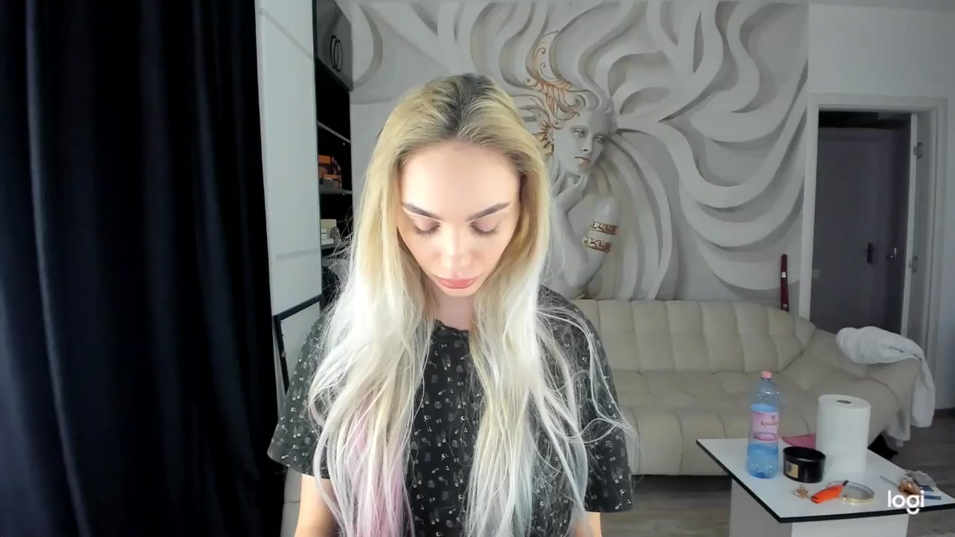 Gallery image thumbnail from HaleySweet18's myfreecams stream on, 04/08/2025, 20:52 image 8 of 20