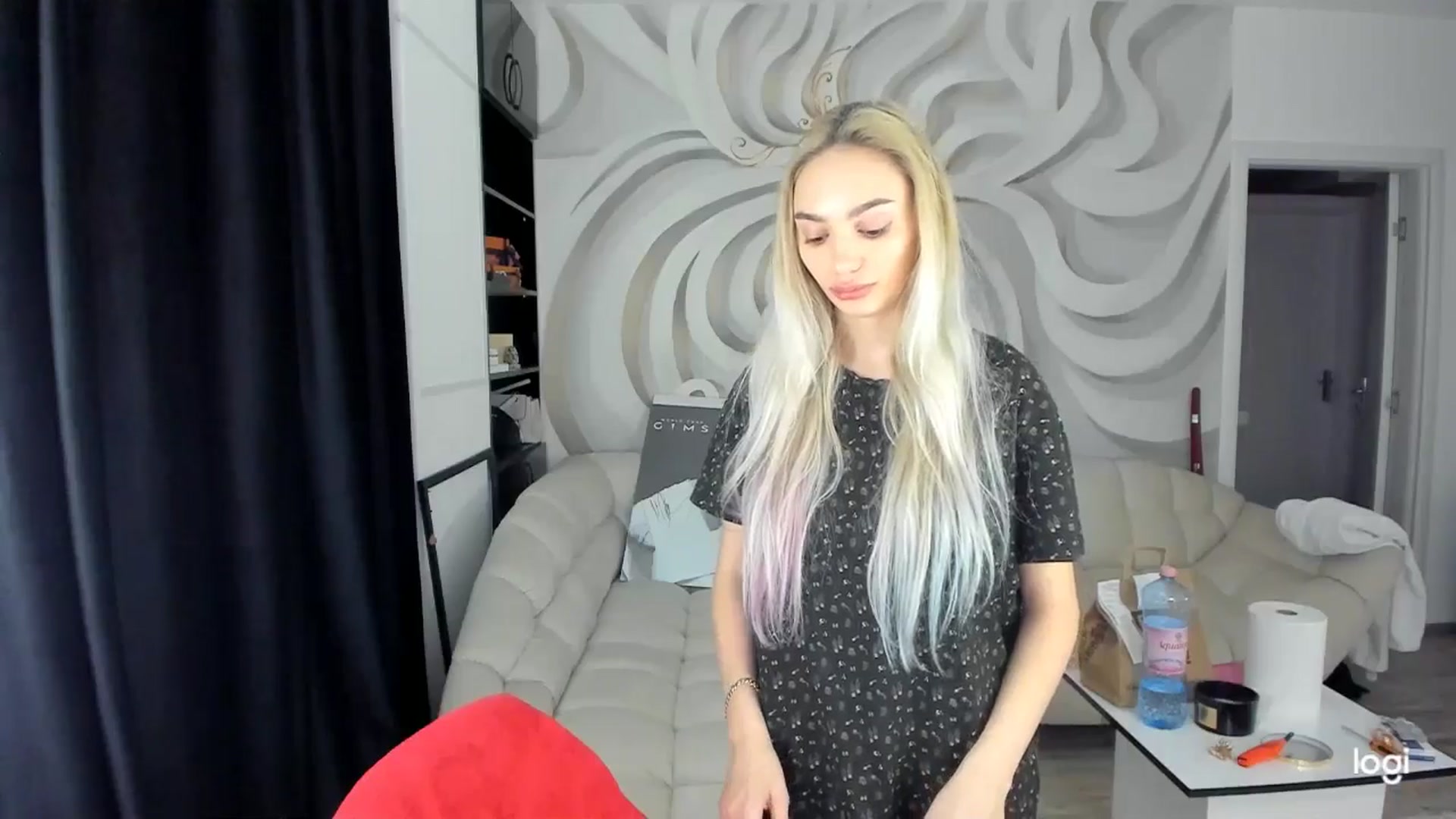 Gallery image thumbnail from HaleySweet18's myfreecams stream on, 04/08/2025, 20:52 image 17 of 20