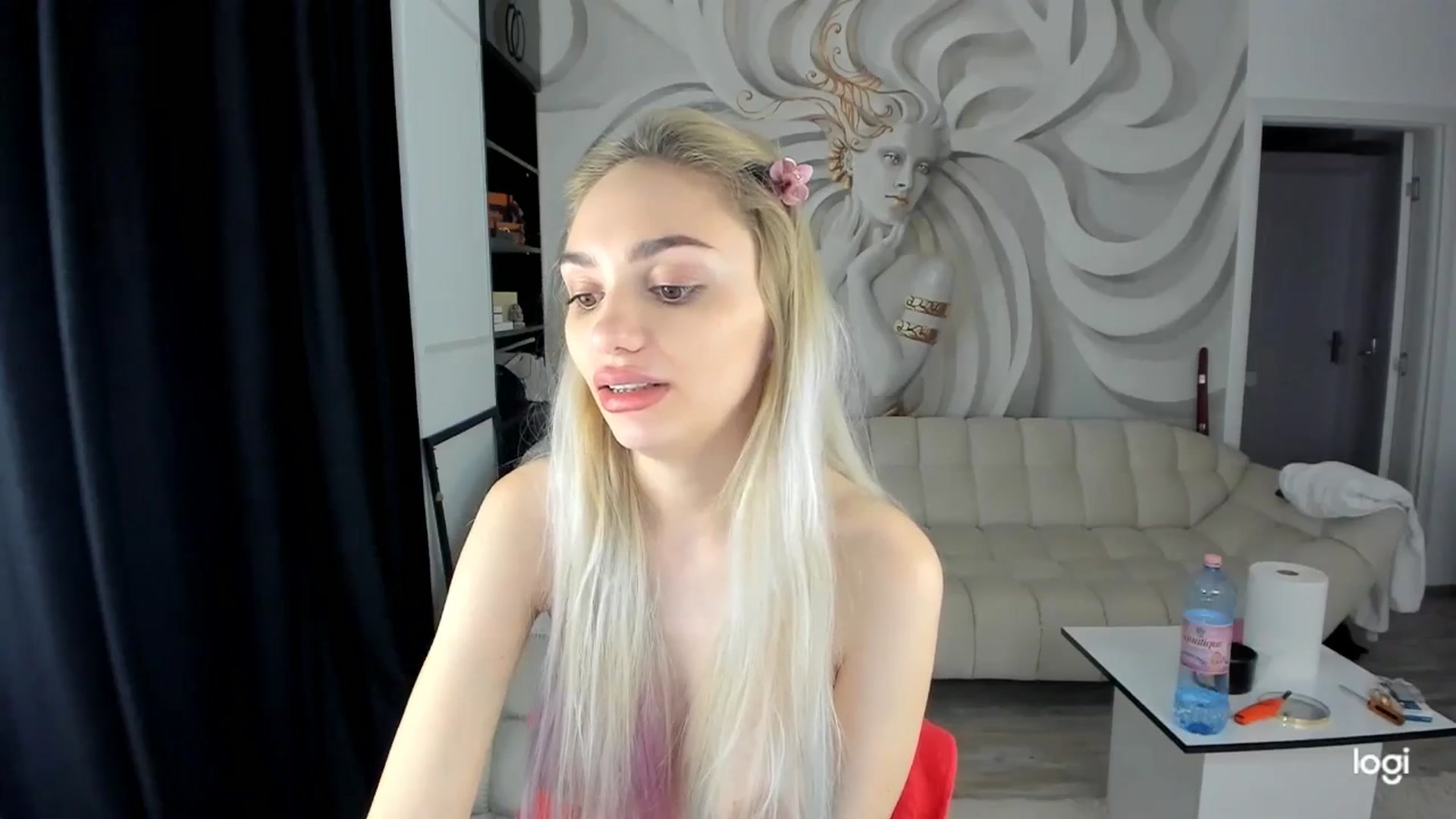 Gallery image thumbnail from HaleySweet18's myfreecams stream on, 04/09/2025, 03:55 image 5 of 20