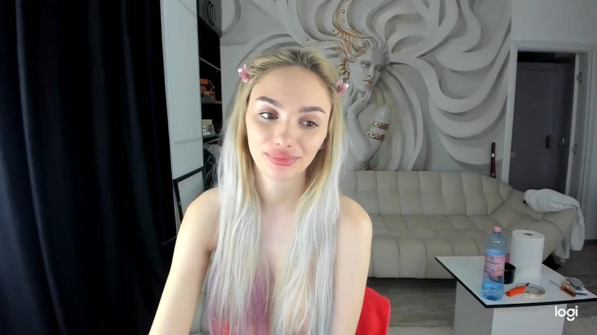 Gallery image thumbnail from HaleySweet18's myfreecams stream on, 04/09/2025, 03:55 image 3 of 20