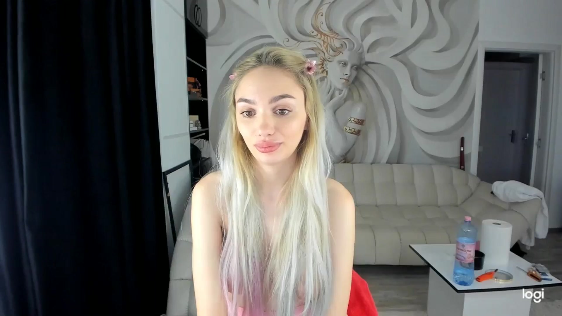 Gallery image thumbnail from HaleySweet18's myfreecams stream on, 04/09/2025, 06:40 image 12 of 20