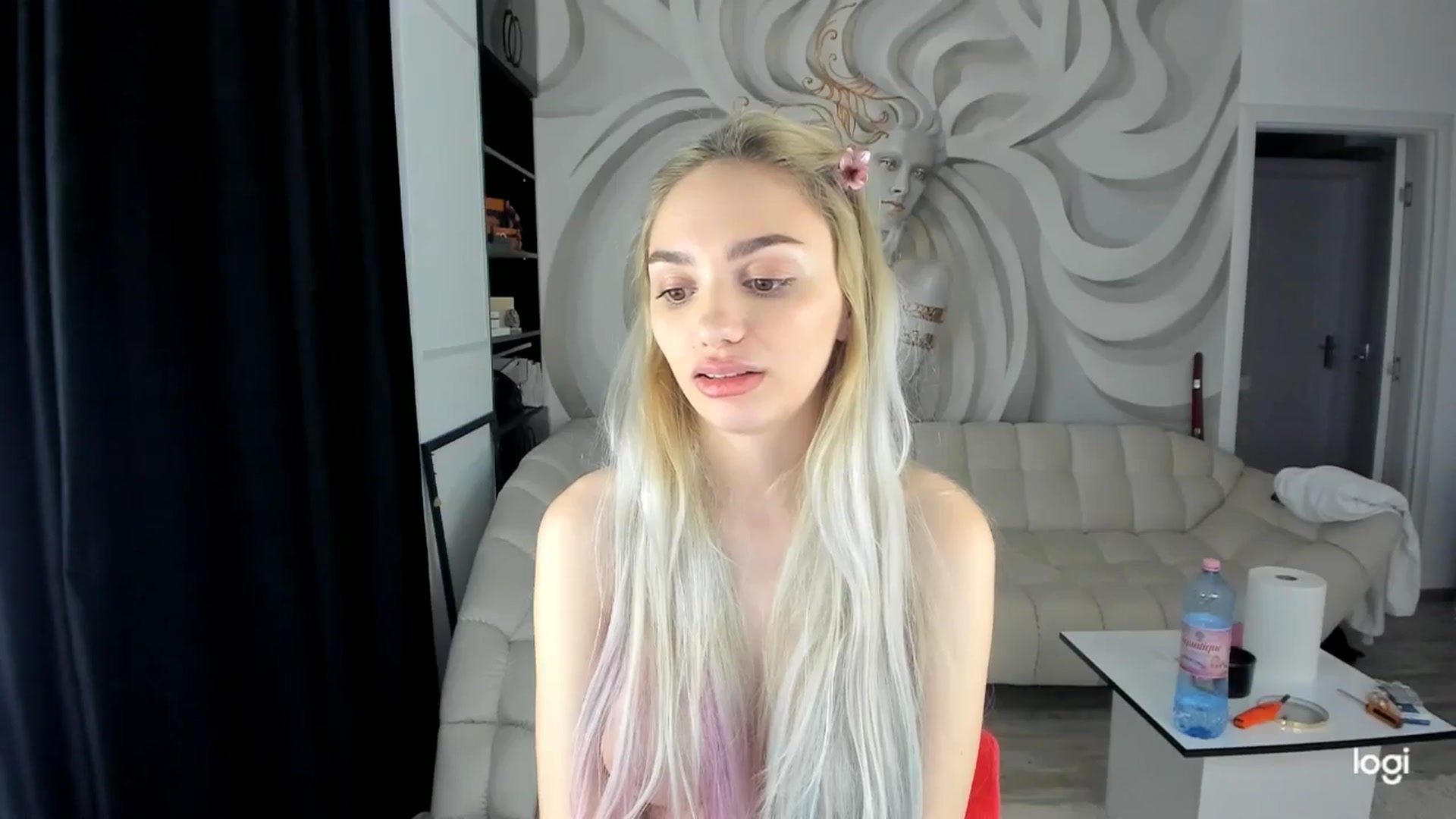 Gallery image thumbnail from HaleySweet18's myfreecams stream on, 04/09/2025, 06:40 image 5 of 20