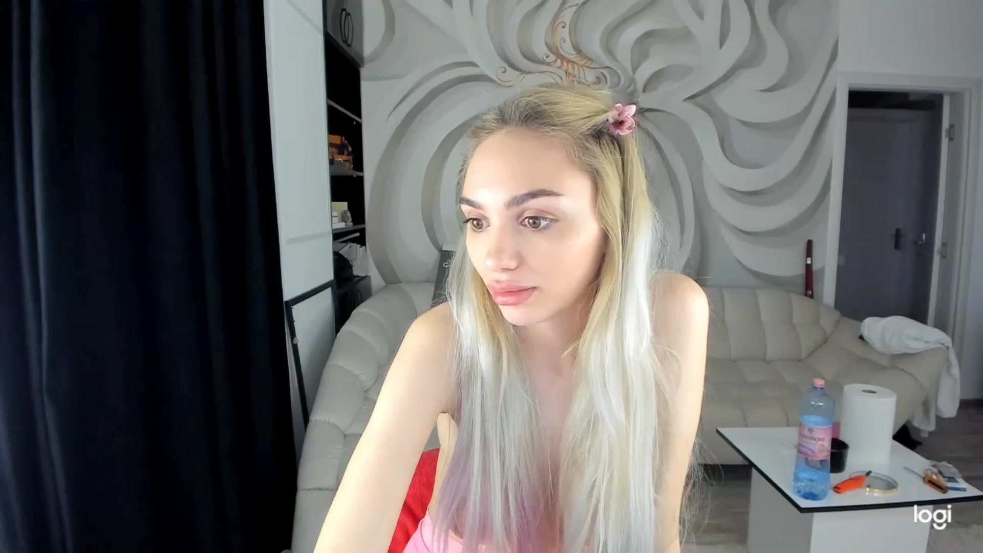 Gallery image thumbnail from HaleySweet18's myfreecams stream on, 04/09/2025, 06:40 image 9 of 20