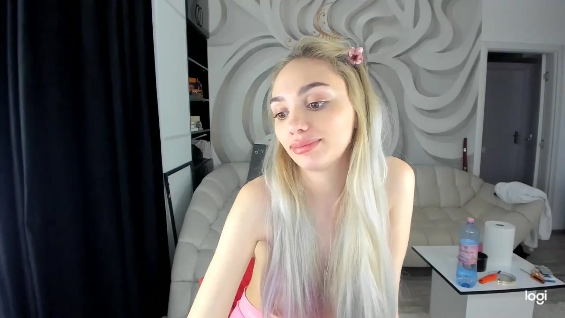 Gallery image thumbnail from HaleySweet18's myfreecams stream on, 04/09/2025, 06:40 image 13 of 20