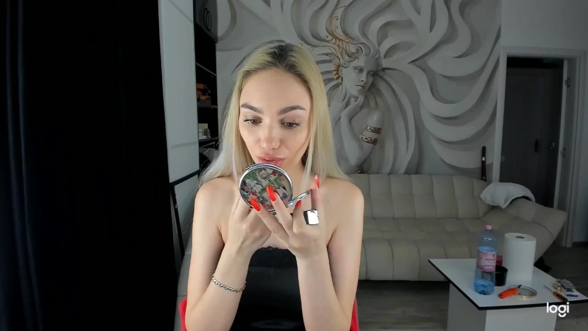 Gallery image thumbnail from HaleySweet18's myfreecams stream on, 04/09/2025, 23:57 image 10 of 20