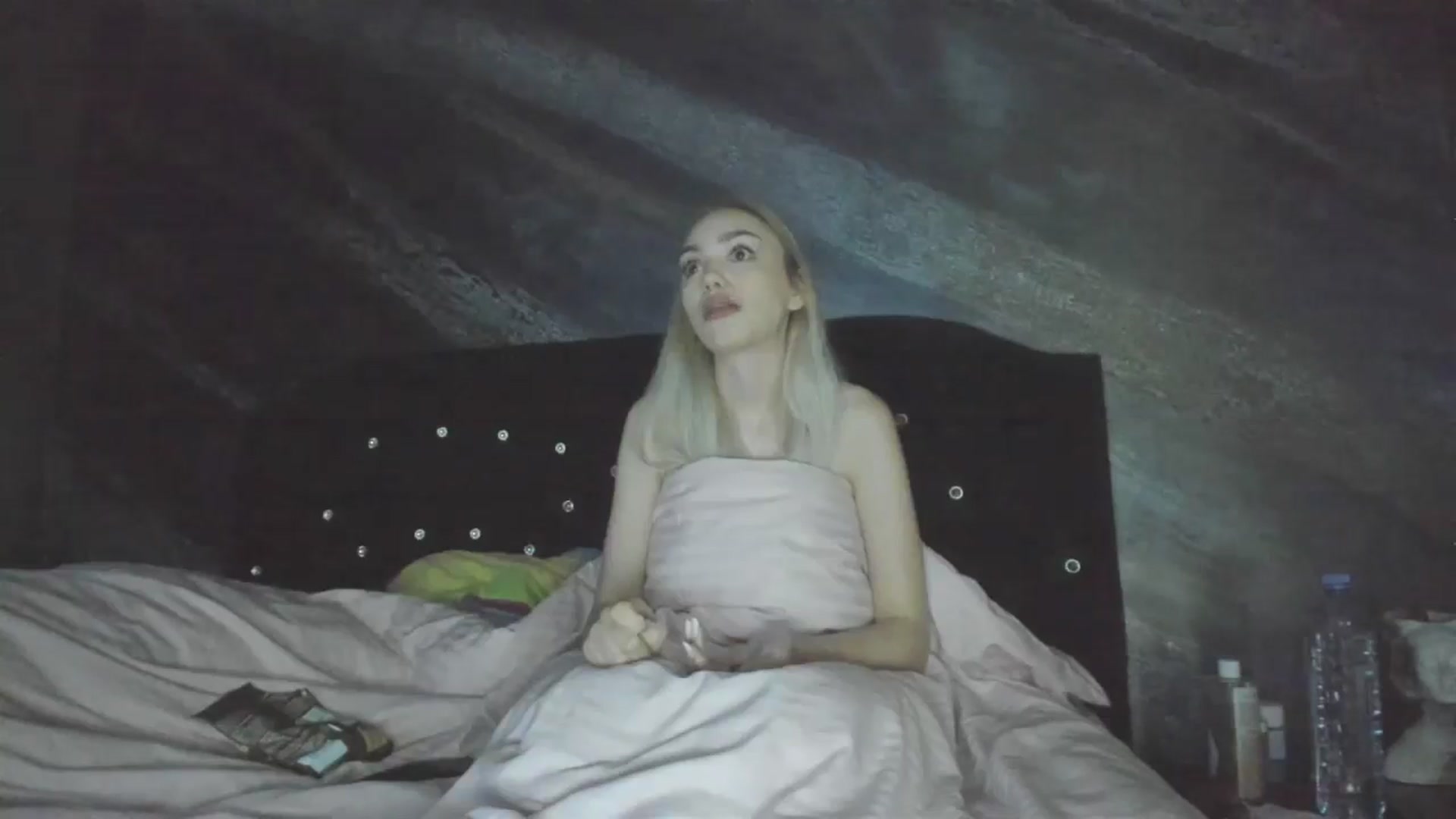 Gallery image thumbnail from HaleySweet18's myfreecams stream on, 04/21/2025, 23:59 image 2 of 20