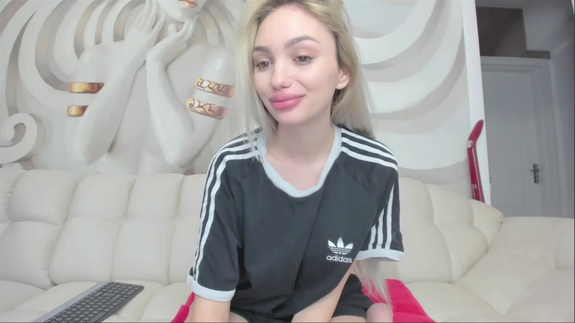 Gallery image thumbnail from HaleySweet18's myfreecams stream on, 04/26/2025, 23:38 image 20 of 20