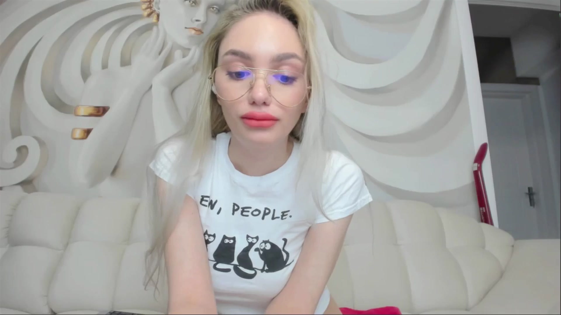 Gallery image thumbnail from HaleySweet18's myfreecams stream on, 04/28/2025, 02:33 image 17 of 20