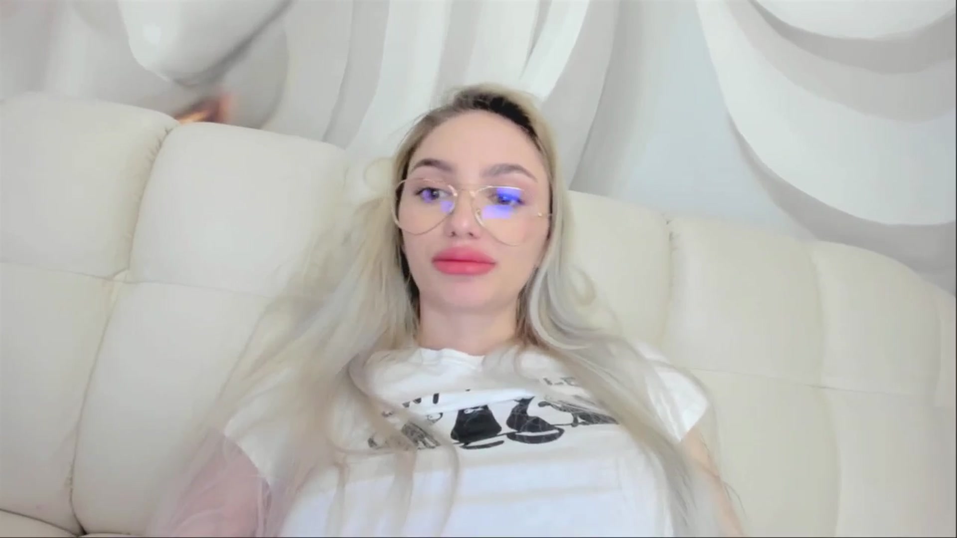 Gallery image thumbnail from HaleySweet18's myfreecams stream on, 04/28/2025, 05:21 image 13 of 20