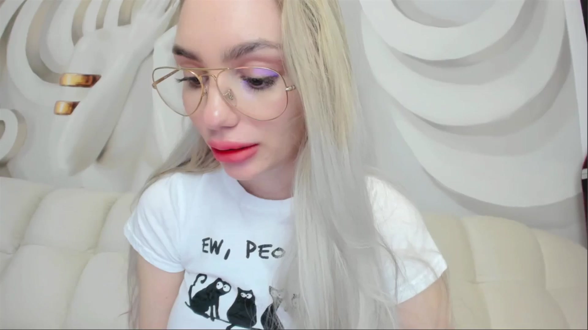 Gallery image thumbnail from HaleySweet18's myfreecams stream on, 04/28/2025, 05:21 image 16 of 20
