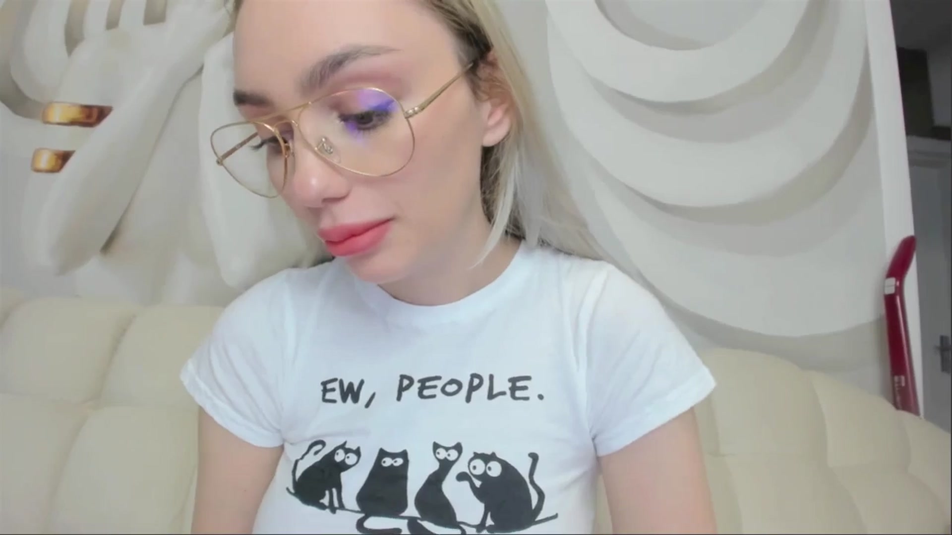 Gallery image thumbnail from HaleySweet18's myfreecams stream on, 04/28/2025, 05:21 image 18 of 20