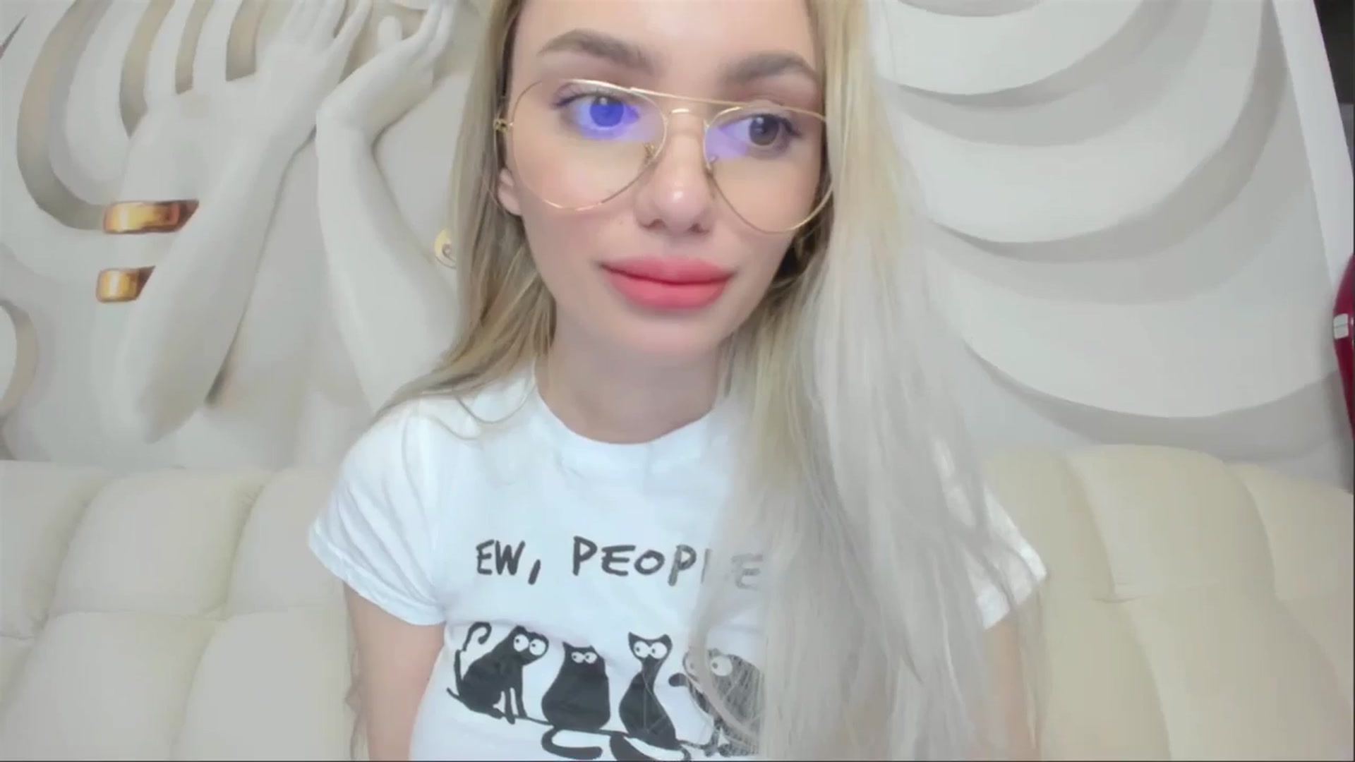 Gallery image thumbnail from HaleySweet18's myfreecams stream on, 04/28/2025, 05:21 image 15 of 20