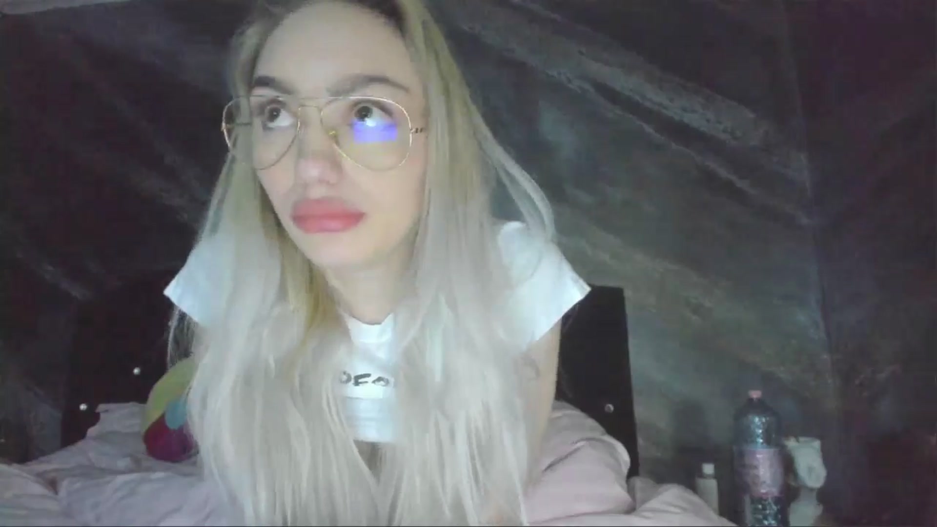 Gallery image thumbnail from HaleySweet18's myfreecams stream on, 04/28/2025, 05:59 image 11 of 20