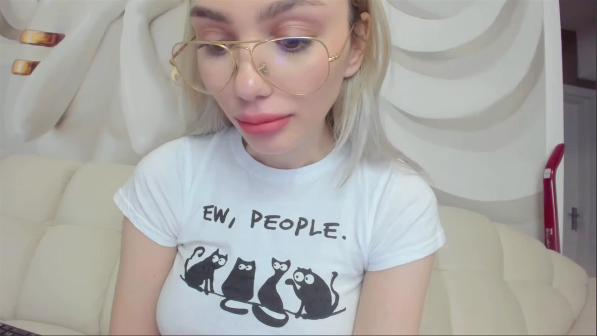 Gallery image thumbnail from HaleySweet18's myfreecams stream on, 04/28/2025, 05:59 image 2 of 20