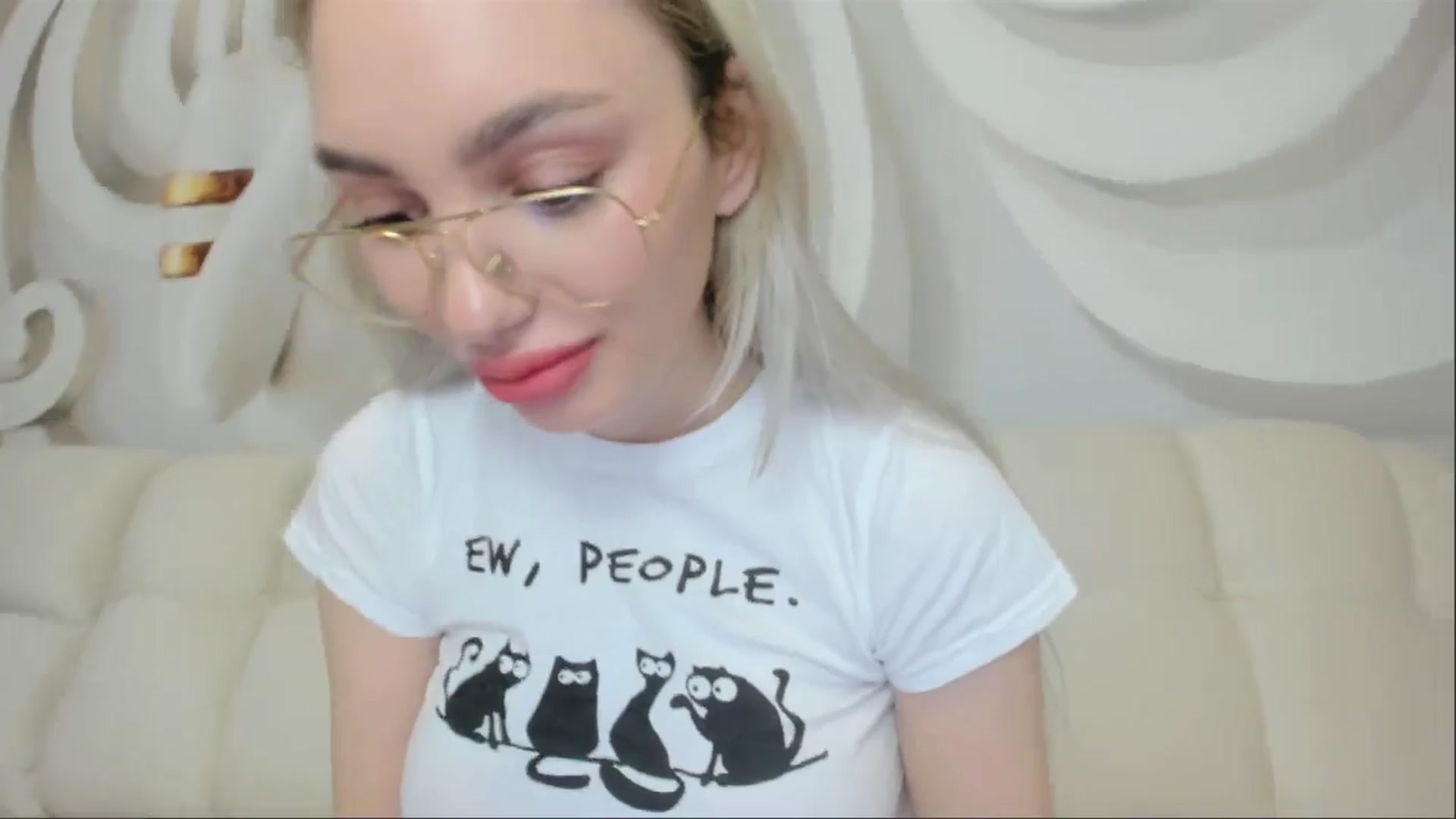 Gallery image thumbnail from HaleySweet18's myfreecams stream on, 04/28/2025, 05:59 image 4 of 20