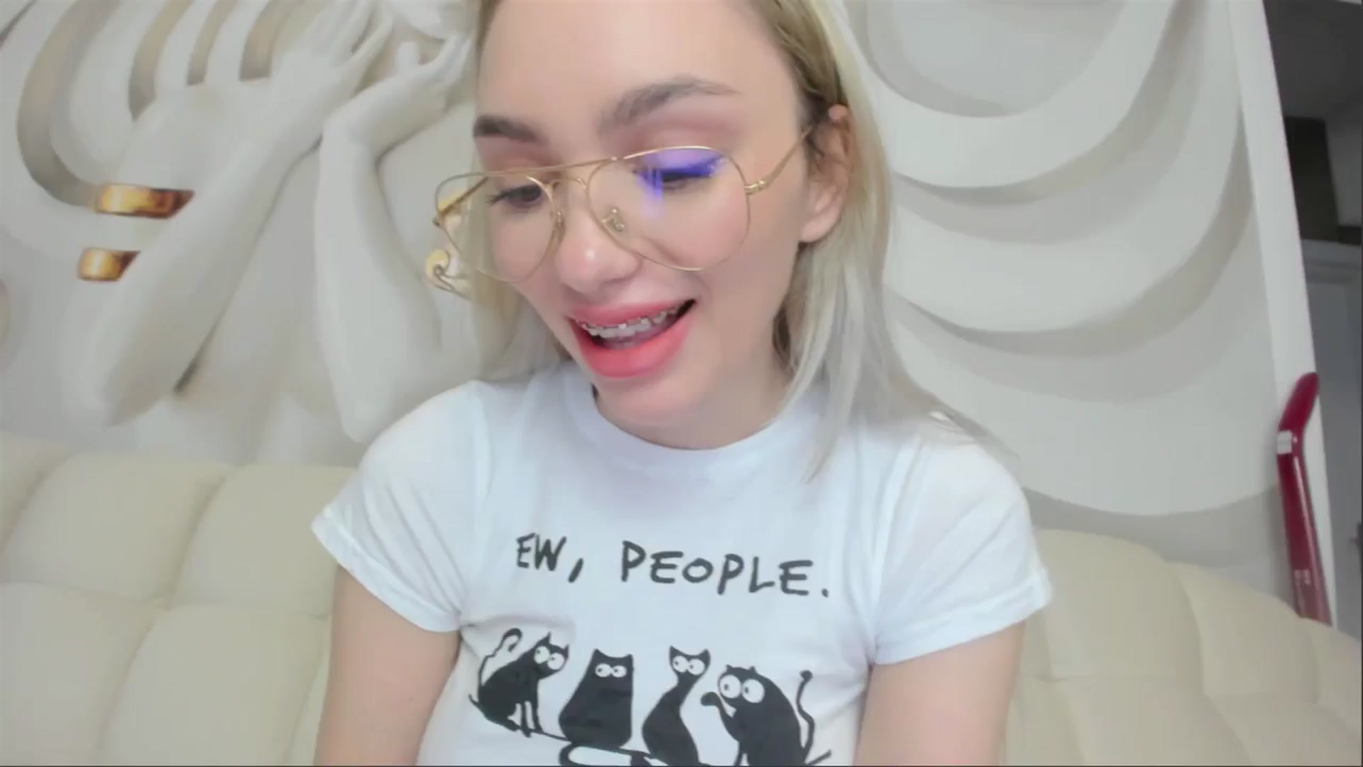 Gallery image thumbnail from HaleySweet18's myfreecams stream on, 04/28/2025, 05:59 image 1 of 20