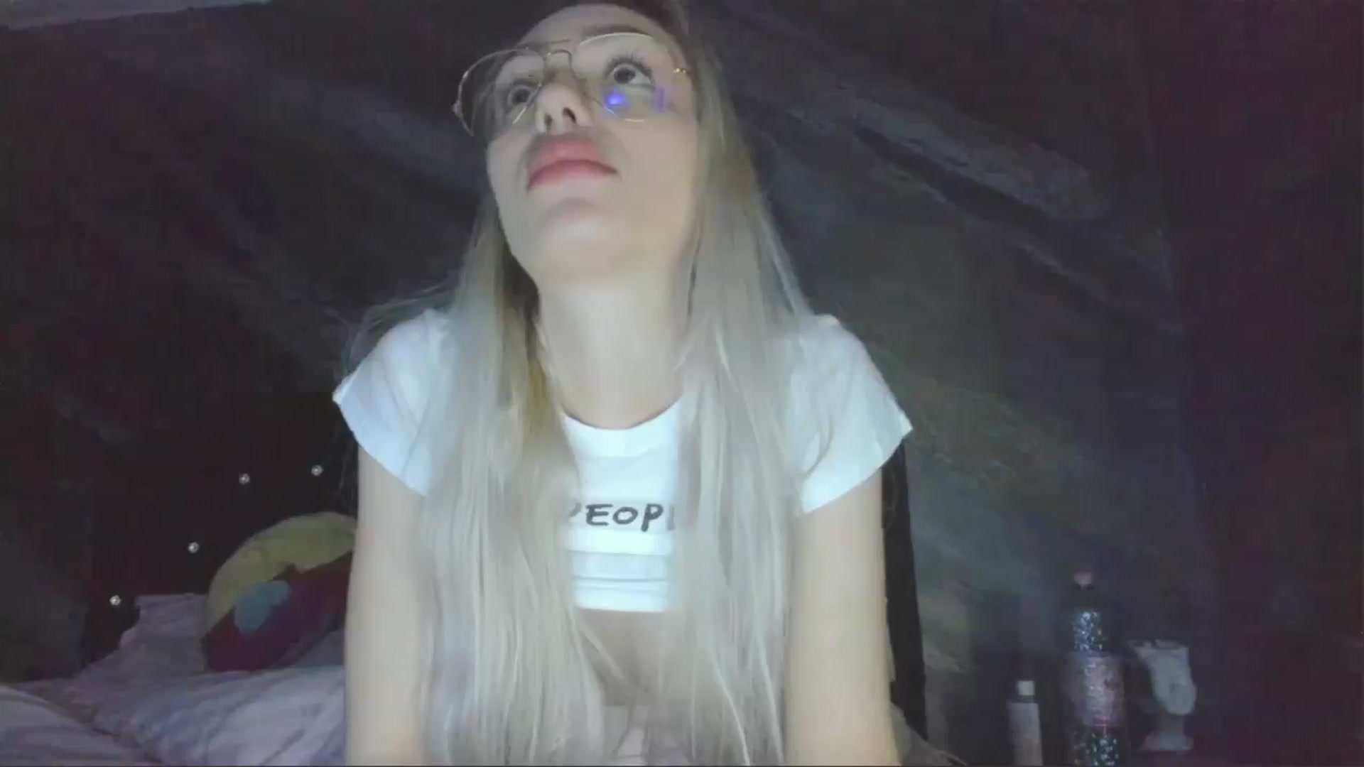 Gallery image thumbnail from HaleySweet18's myfreecams stream on, 04/28/2025, 05:59 image 18 of 20