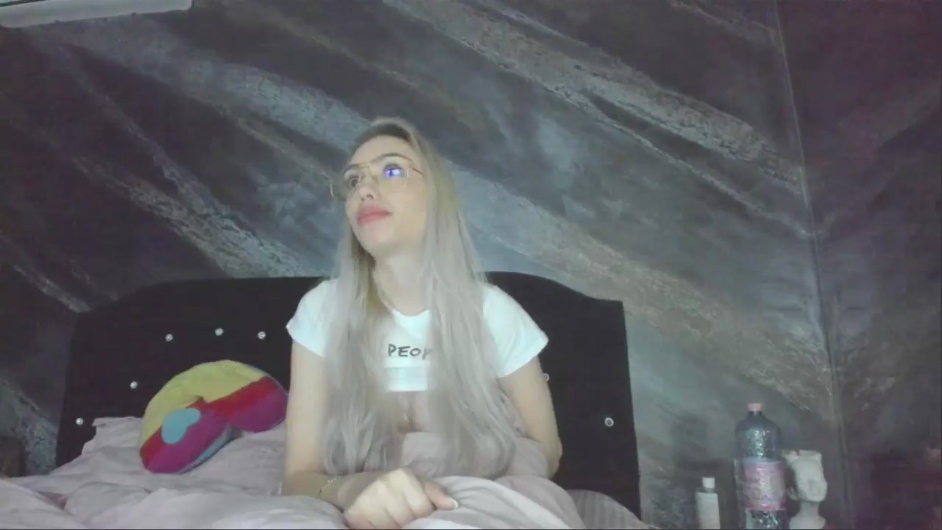 Gallery image thumbnail from HaleySweet18's myfreecams stream on, 04/28/2025, 05:59 image 14 of 20