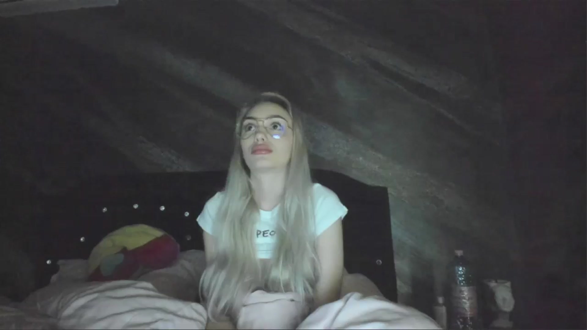 Gallery image thumbnail from HaleySweet18's myfreecams stream on, 04/28/2025, 06:55 image 14 of 20
