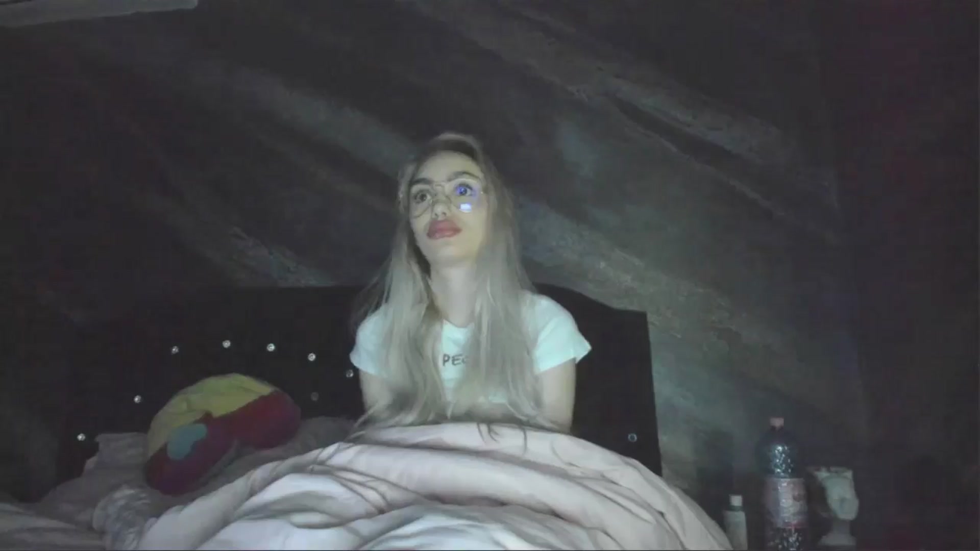 Gallery image thumbnail from HaleySweet18's myfreecams stream on, 04/28/2025, 06:55 image 3 of 20