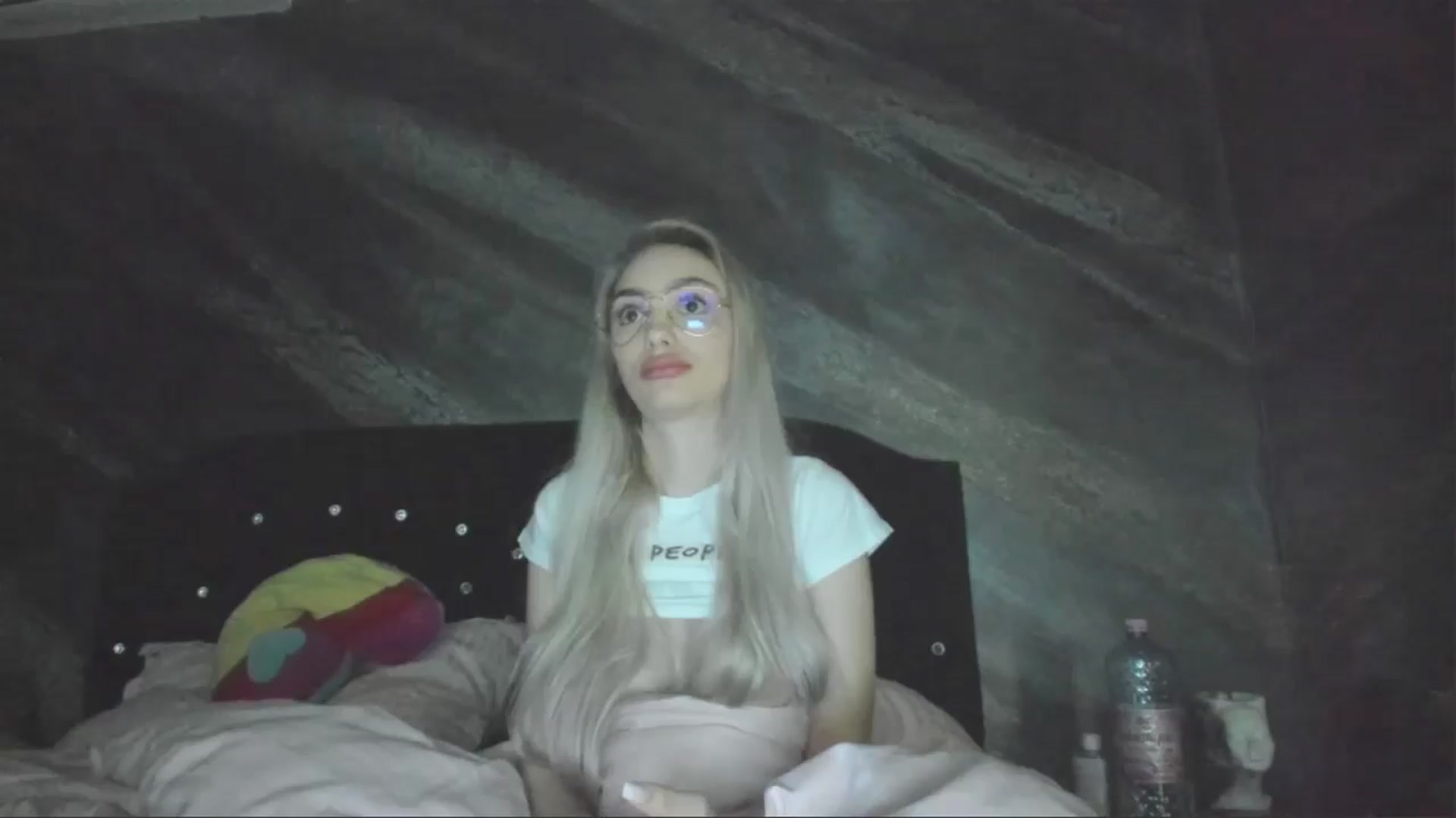 Gallery image thumbnail from HaleySweet18's myfreecams stream on, 04/28/2025, 06:55 image 18 of 20