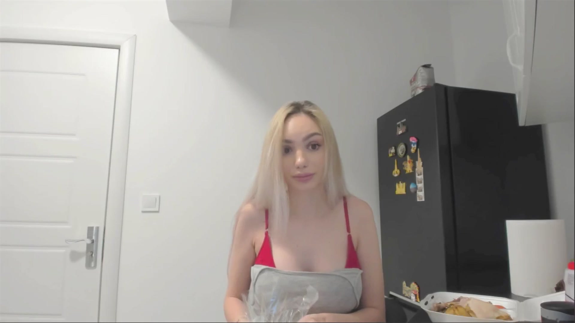 Gallery image thumbnail from HaleySweet18's myfreecams stream on, 04/30/2025, 24:01 image 4 of 20