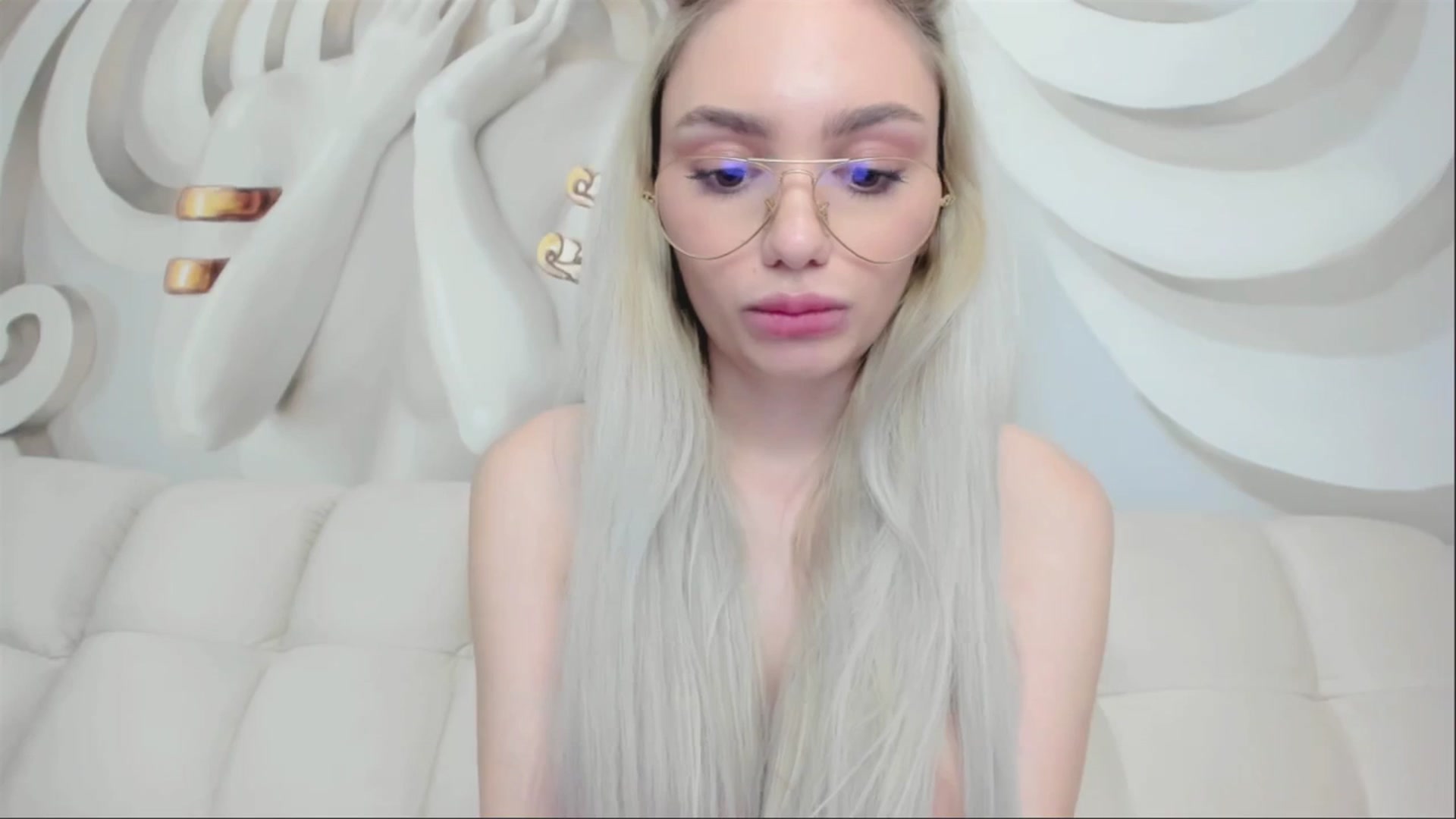Gallery image thumbnail from HaleySweet18's myfreecams stream on, 04/30/2025, 05:24 image 16 of 20