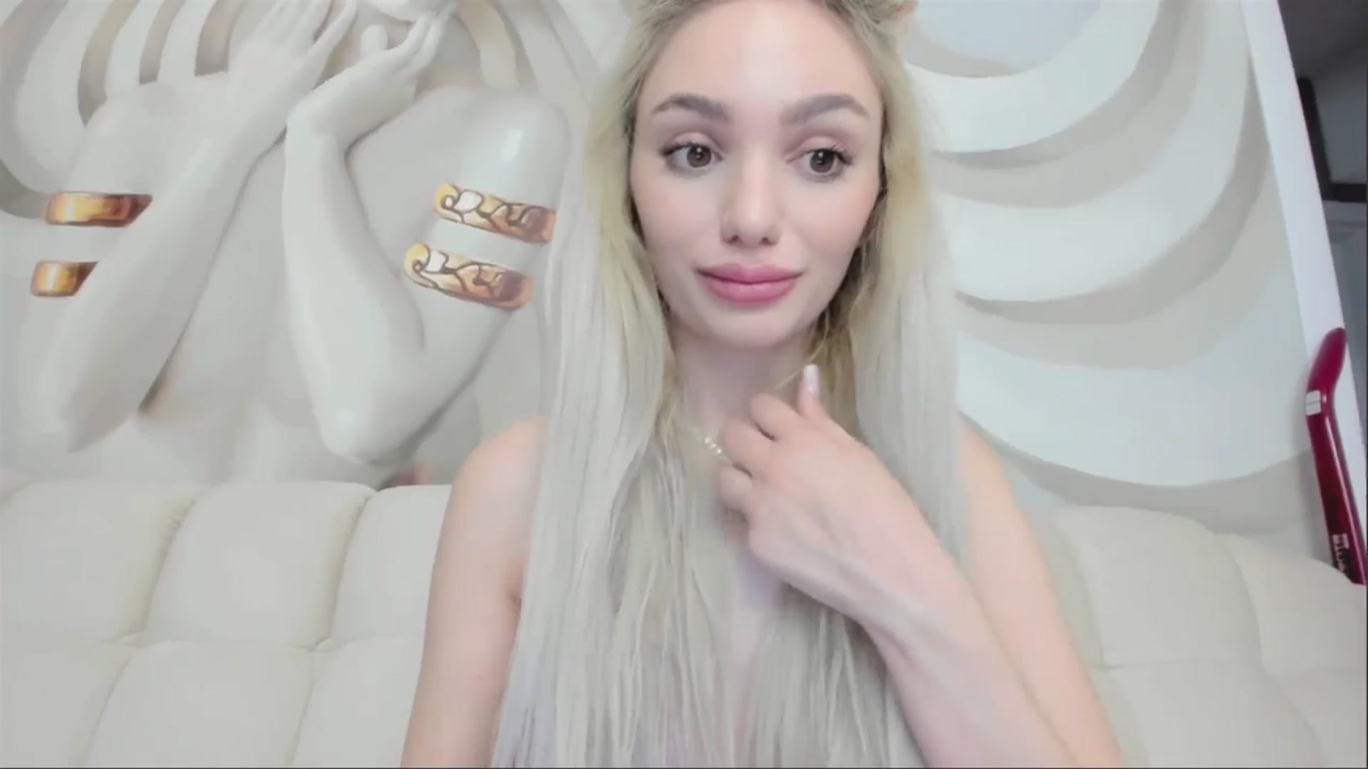 Gallery image thumbnail from HaleySweet18's myfreecams stream on, 05/03/2025, 22:25 image 2 of 20