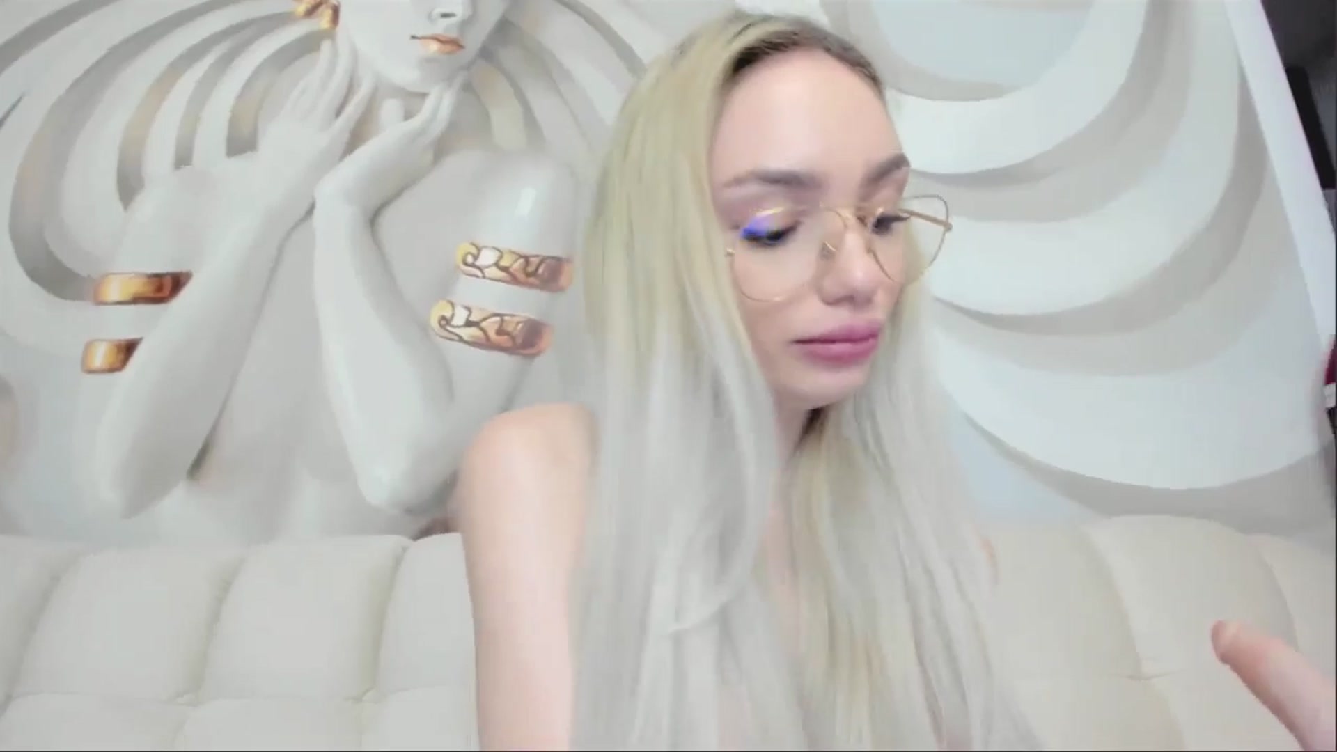 Gallery image thumbnail from HaleySweet18's myfreecams stream on, 05/05/2025, 01:19 image 2 of 20