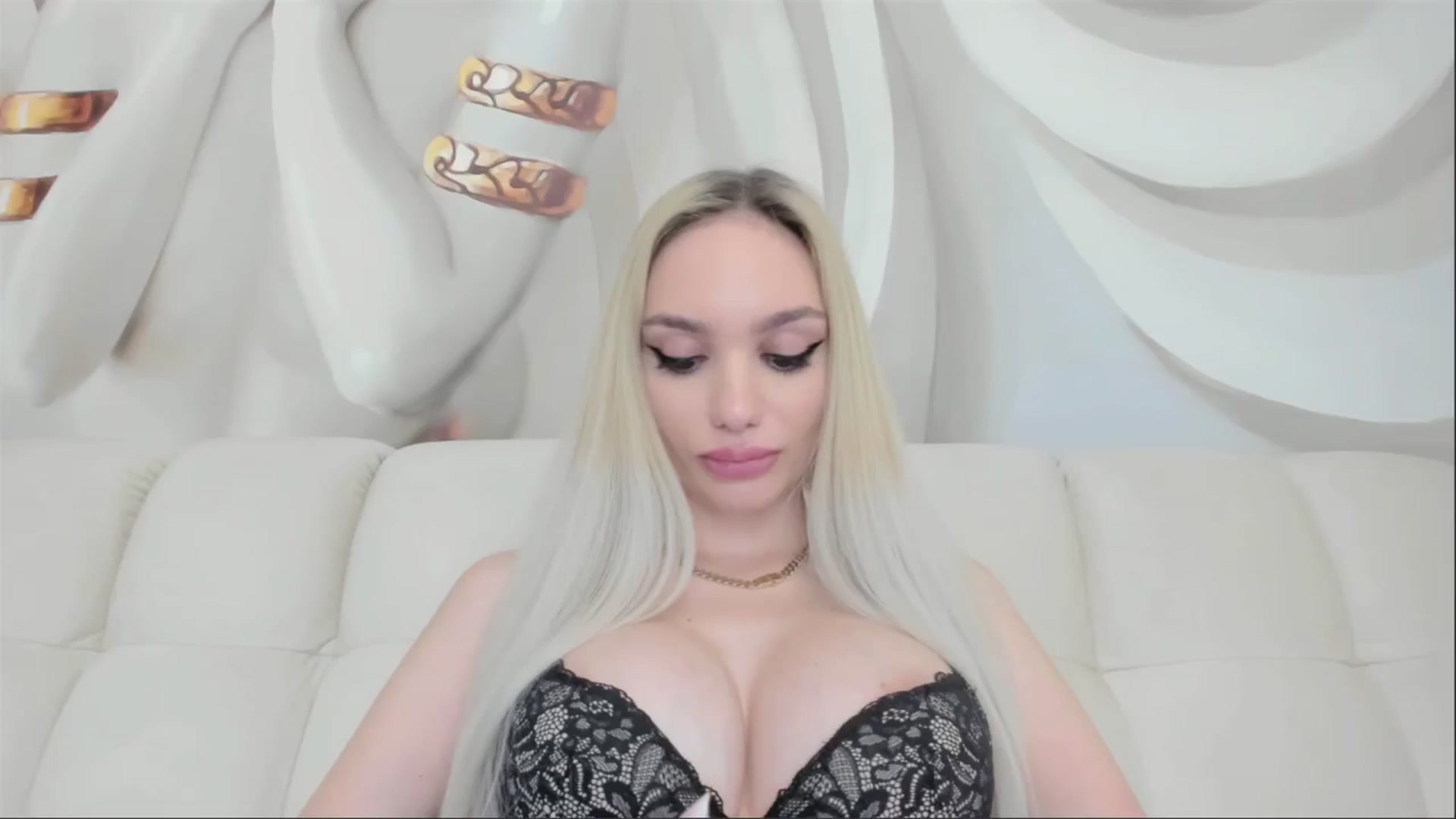 Gallery image thumbnail from HaleySweet18's myfreecams stream on, 05/12/2025, 24:51 image 11 of 20