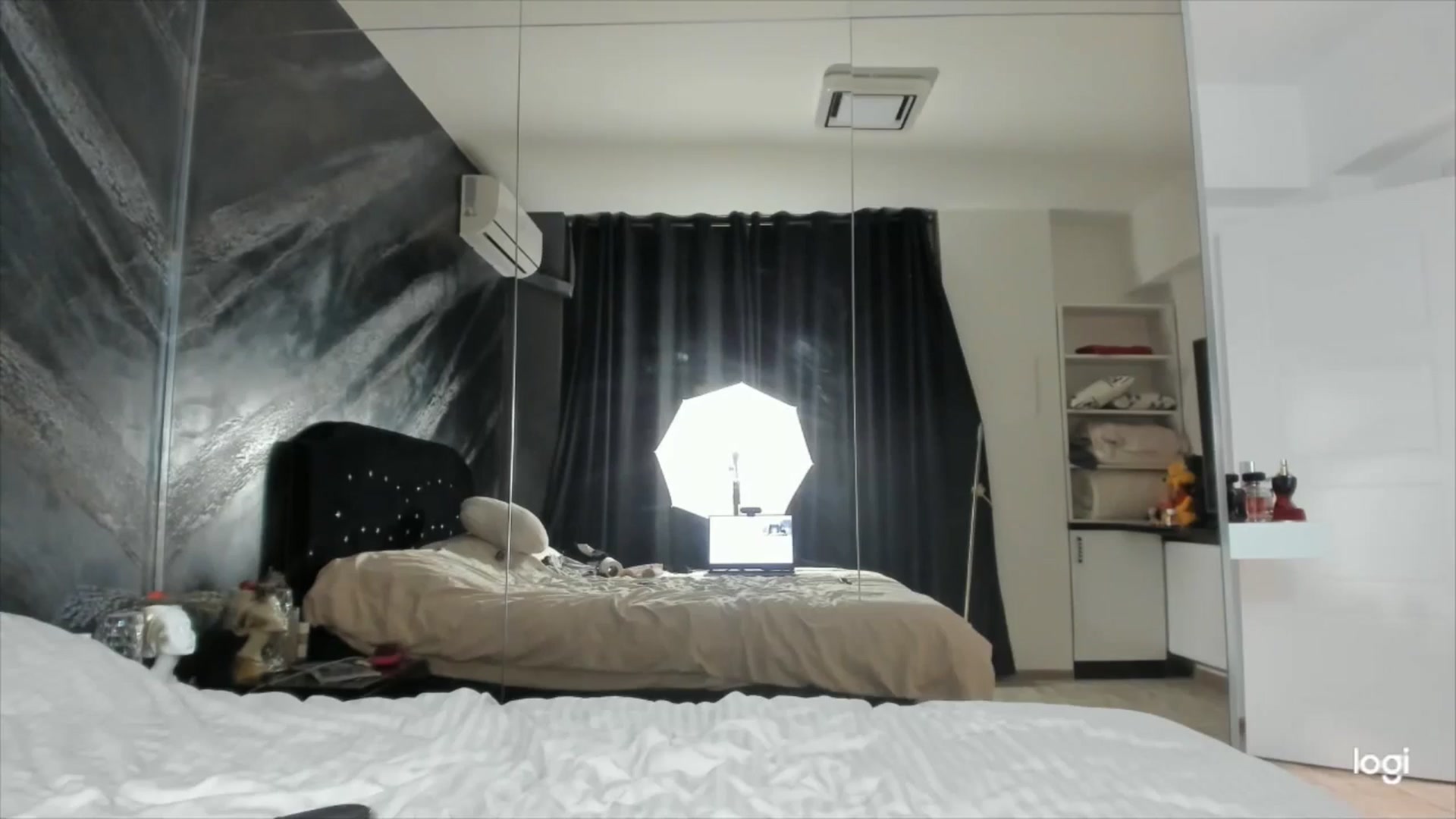Gallery image thumbnail from HaleySweet18's myfreecams stream on, 08/05/2025, 21:21 image 6 of 20
