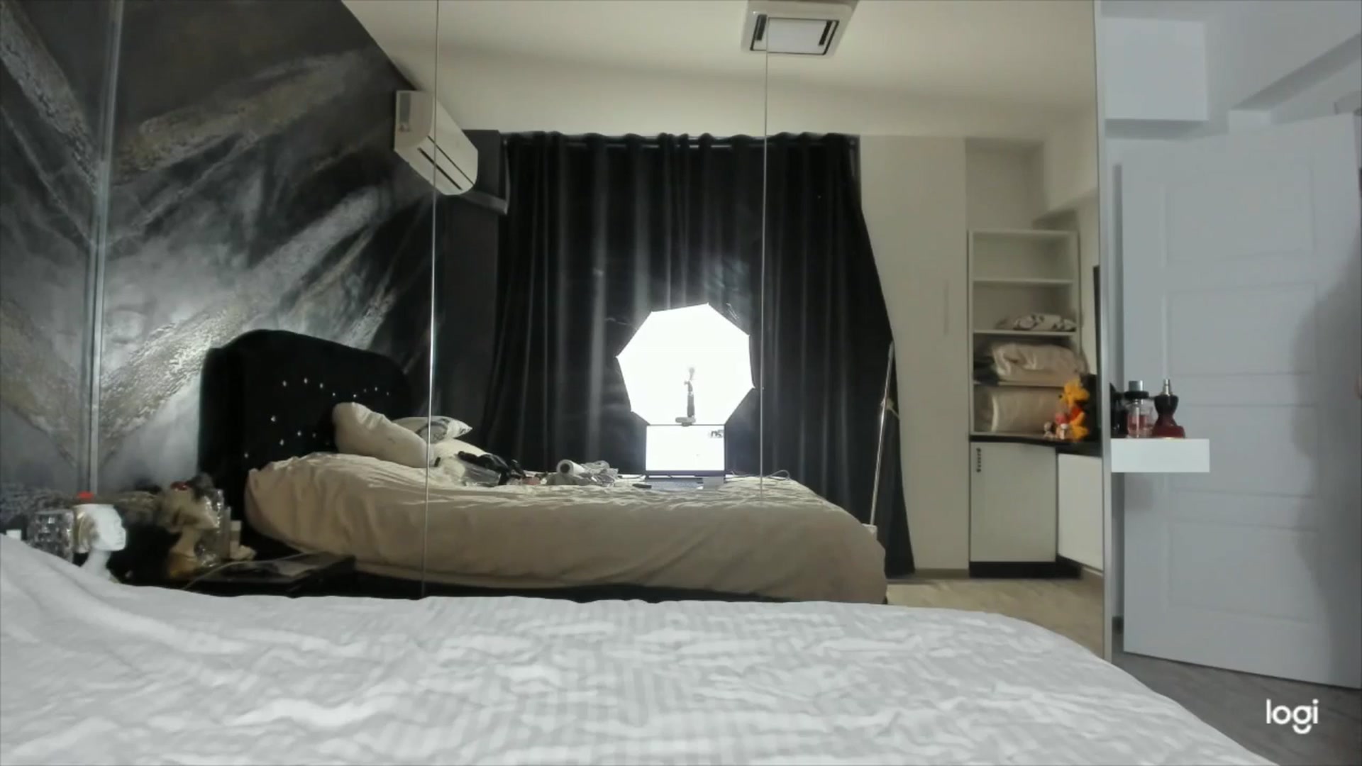 Gallery image thumbnail from HaleySweet18's myfreecams stream on, 08/12/2025, 21:29 image 5 of 20
