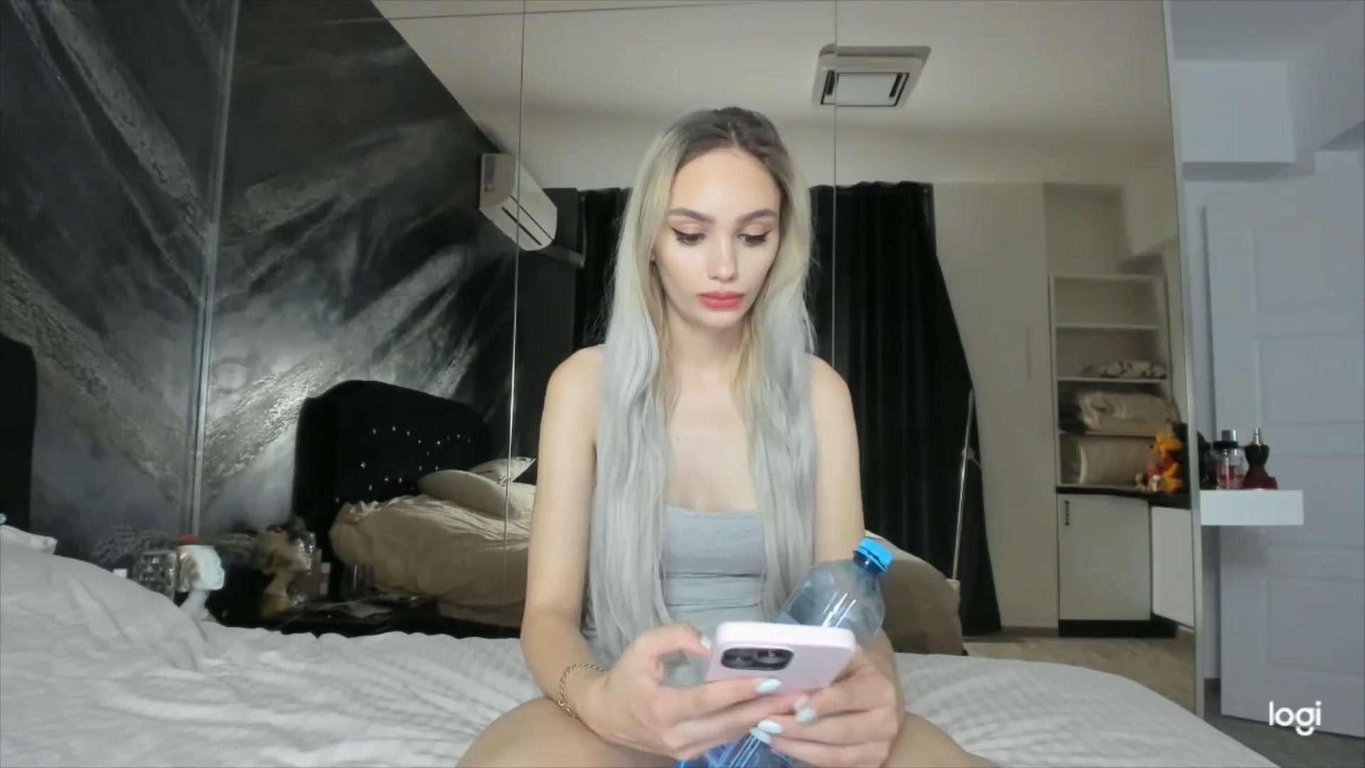 Gallery image thumbnail from HaleySweet18's myfreecams stream on, 08/14/2025, 20:21 image 8 of 20