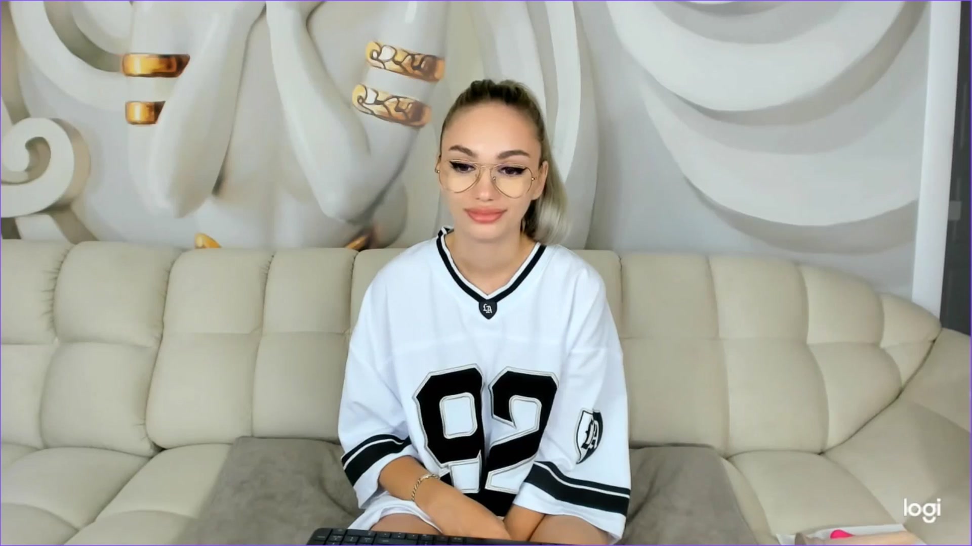 Gallery image thumbnail from HaleySweet18's myfreecams stream on, 09/22/2025, 04:53 image 18 of 20