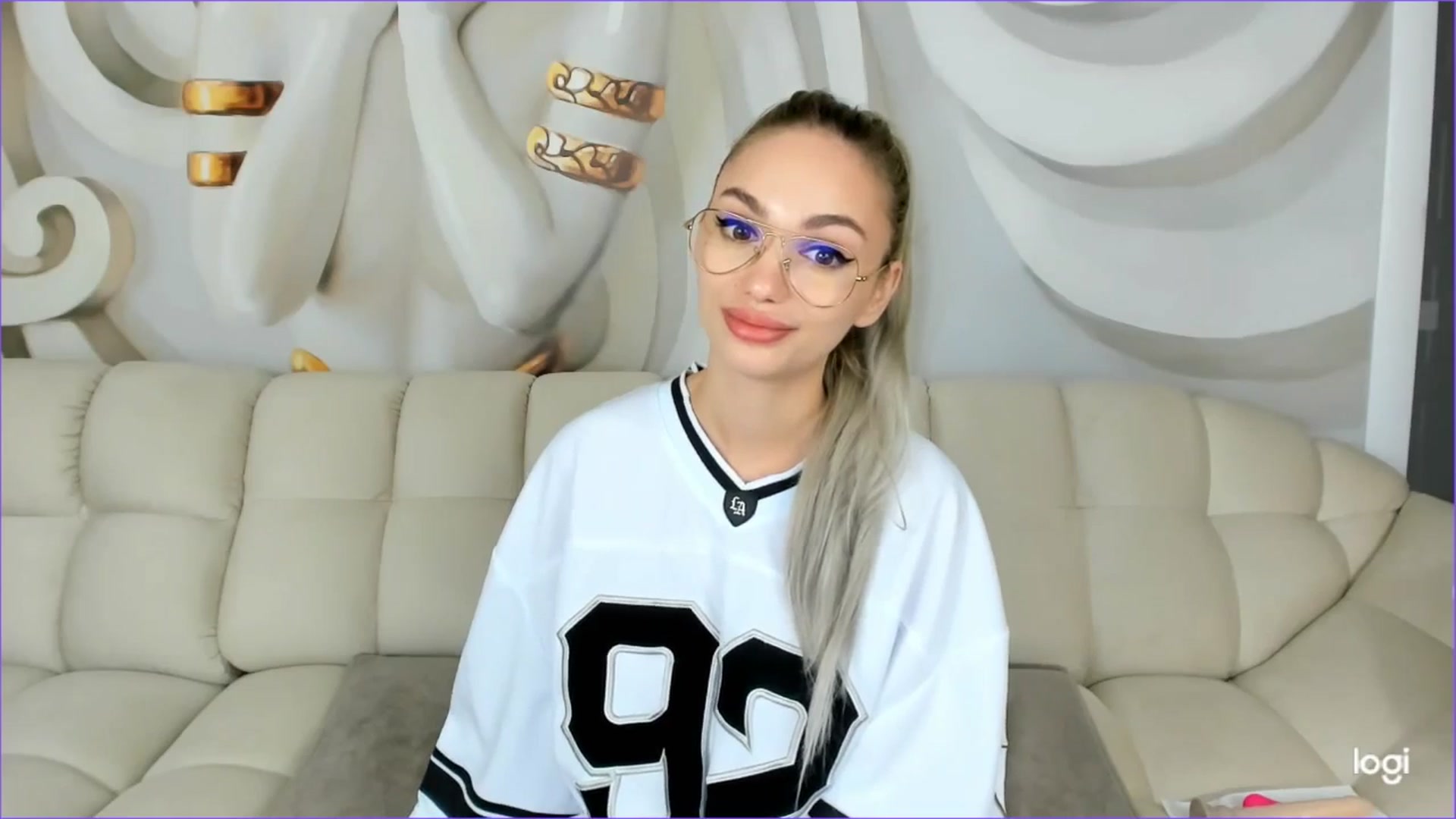 Gallery image thumbnail from HaleySweet18's myfreecams stream on, 09/22/2025, 05:45 image 11 of 20