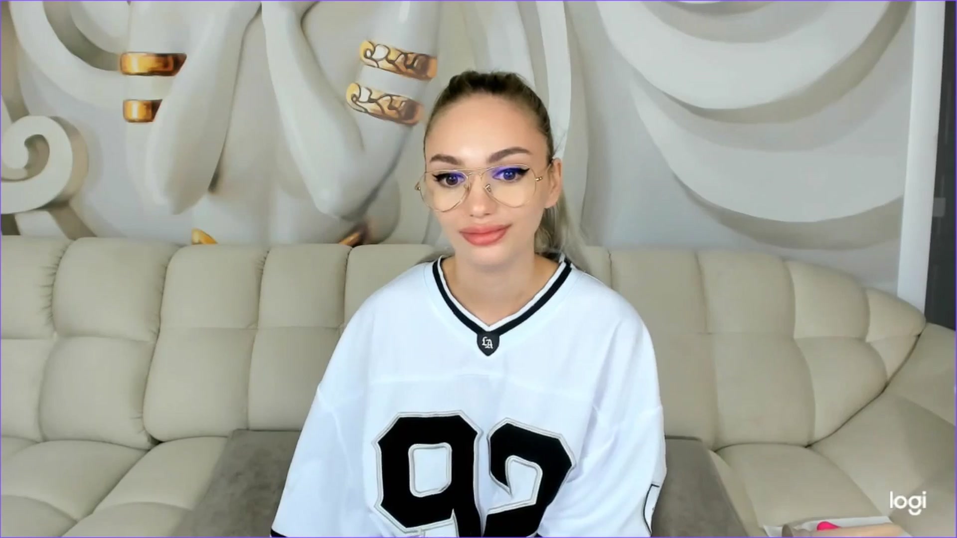 Gallery image thumbnail from HaleySweet18's myfreecams stream on, 09/22/2025, 05:45 image 5 of 20