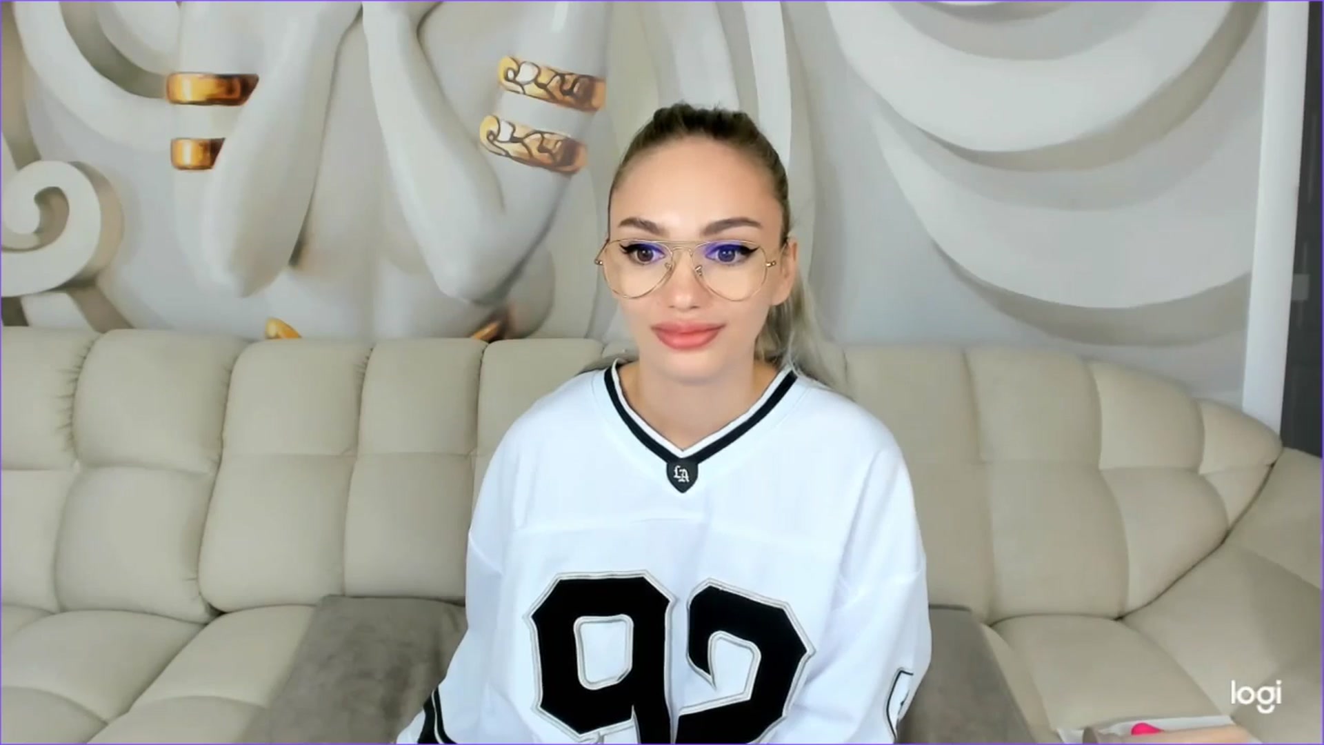 Gallery image thumbnail from HaleySweet18's myfreecams stream on, 09/22/2025, 05:45 image 8 of 20