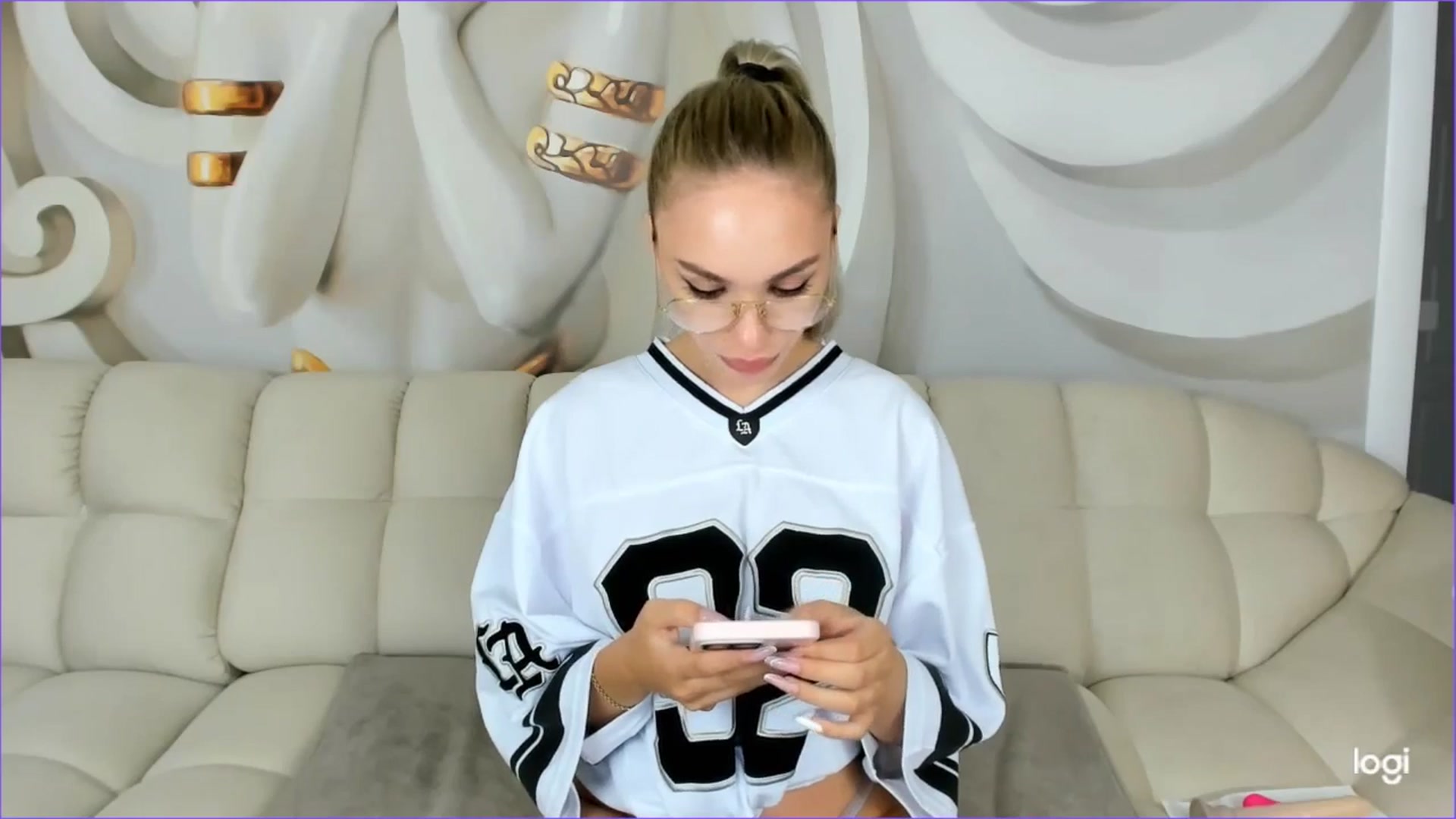 Gallery image thumbnail from HaleySweet18's myfreecams stream on, 09/22/2025, 06:34 image 4 of 20