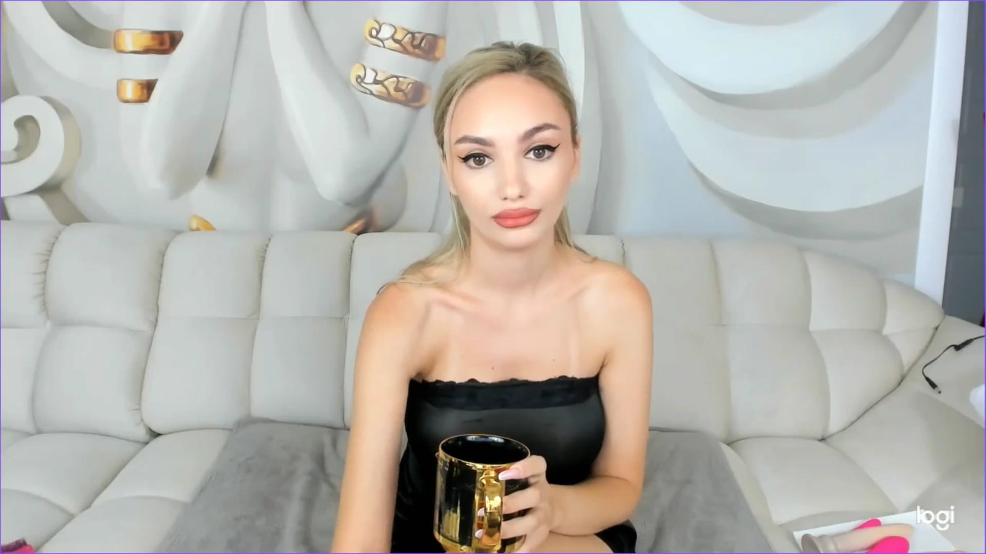 Gallery image thumbnail from HaleySweet18's myfreecams stream on, 09/27/2025, 22:55 image 19 of 20