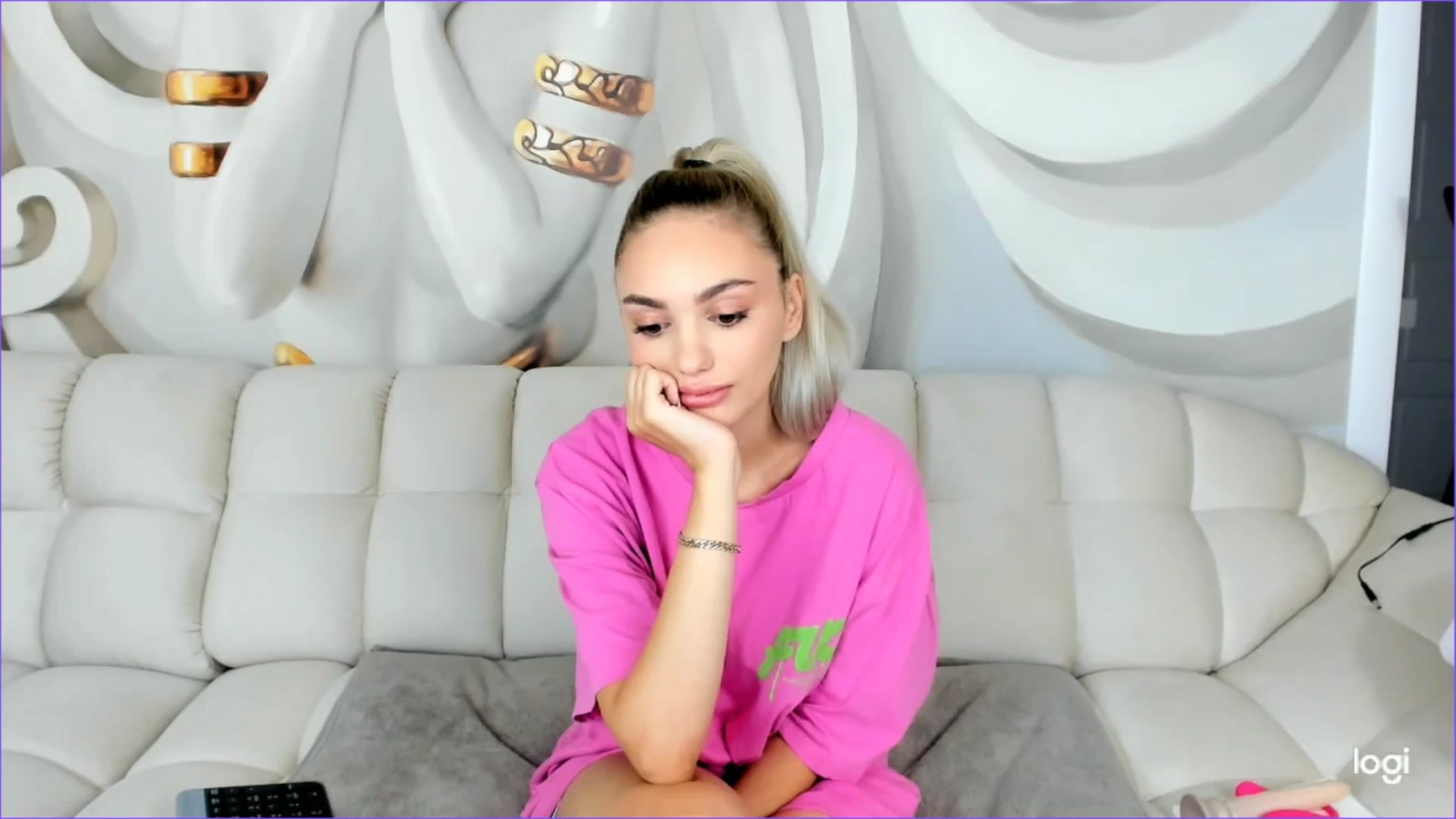 Gallery image thumbnail from HaleySweet18's myfreecams stream on, 10/05/2025, 01:50 image 12 of 20