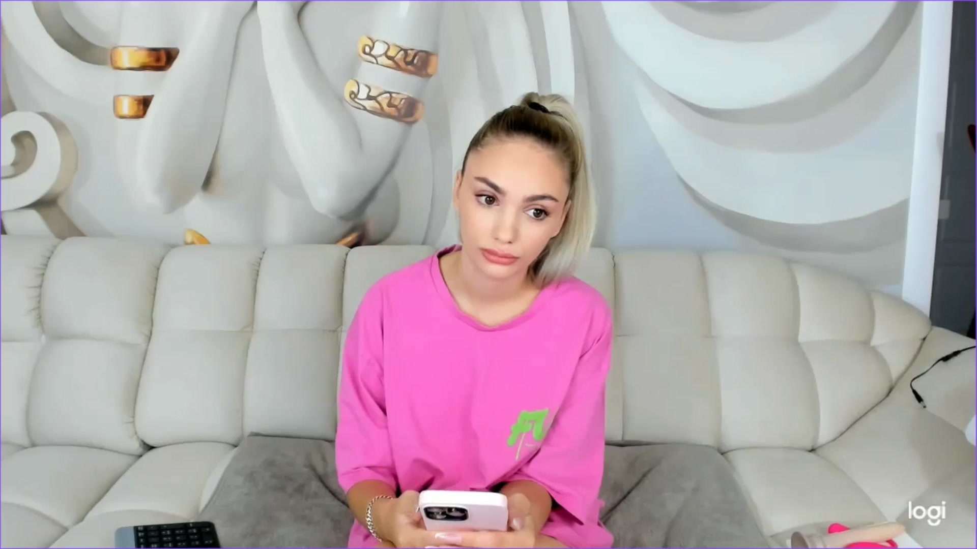 Gallery image thumbnail from HaleySweet18's myfreecams stream on, 10/05/2025, 01:50 image 8 of 20