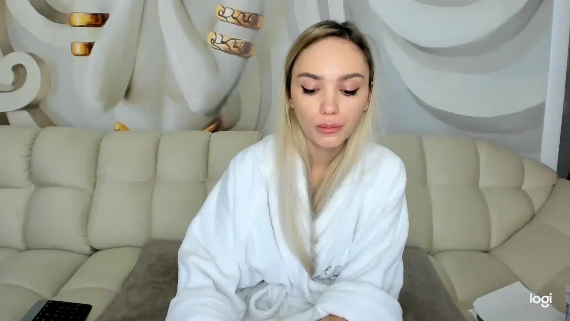 Gallery image thumbnail from HaleySweet18's myfreecams stream on, 11/12/2025, 06:44 image 12 of 20