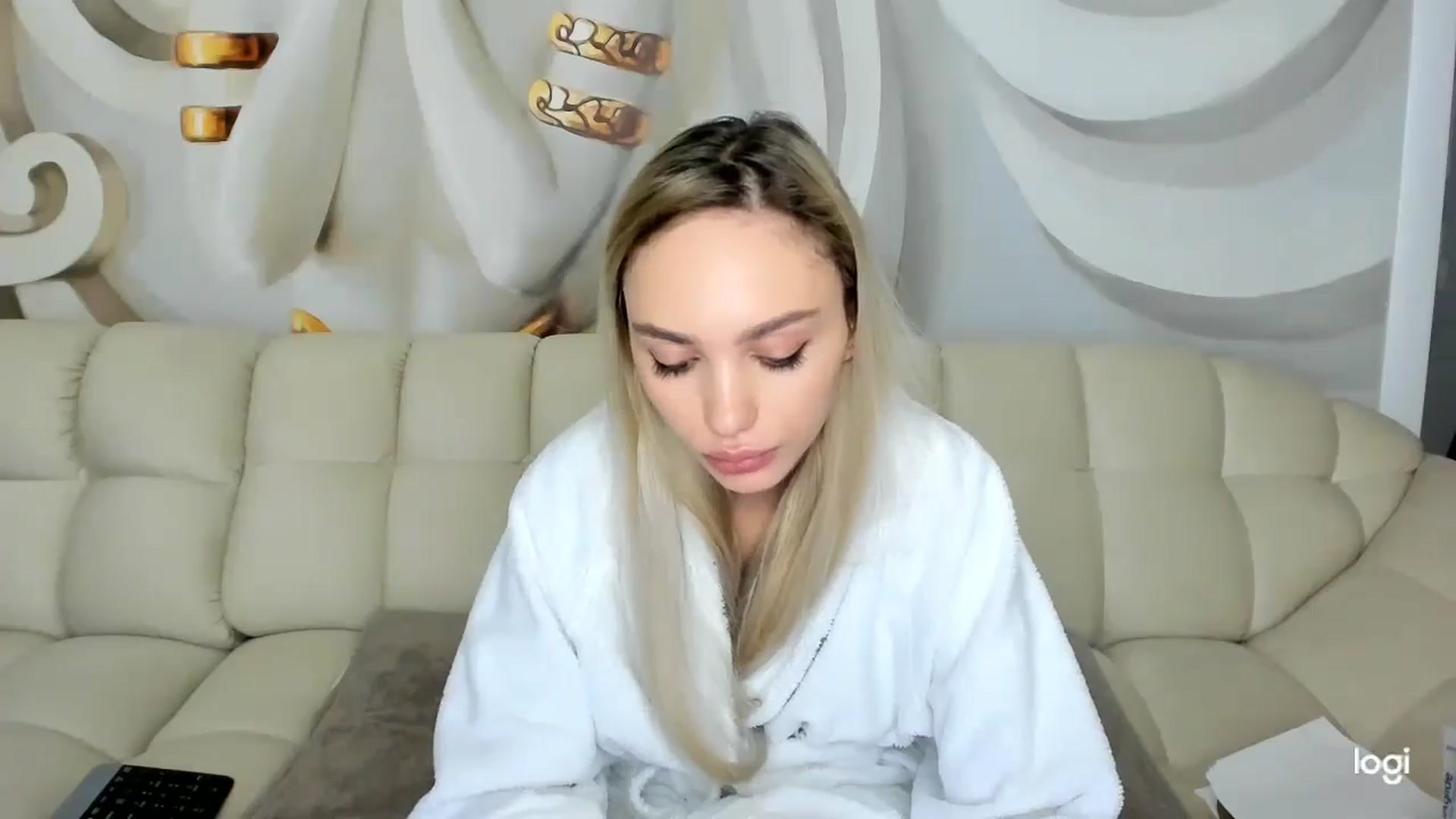 Gallery image thumbnail from HaleySweet18's myfreecams stream on, 11/12/2025, 06:44 image 18 of 20