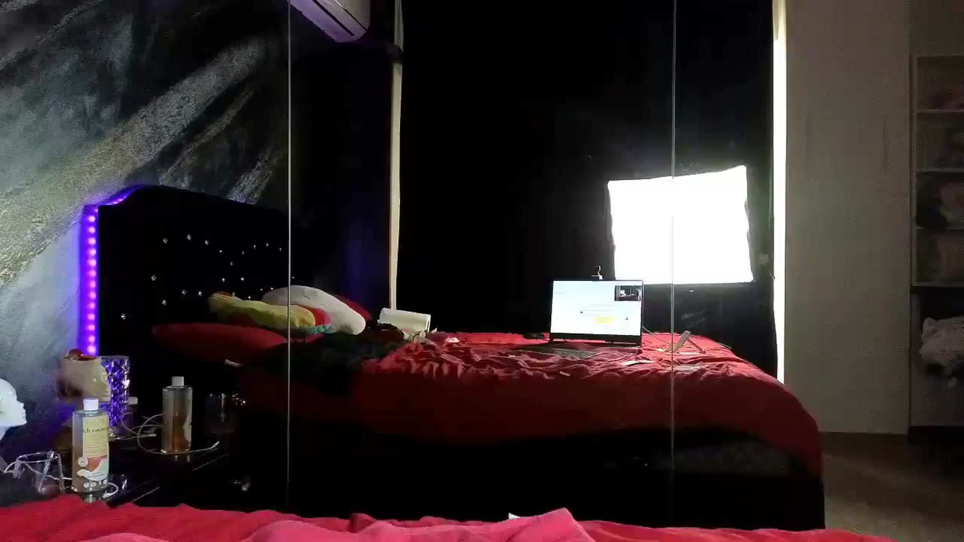 Gallery image thumbnail from HaleySweet18's myfreecams stream on, 12/05/2025, 07:50 image 20 of 20