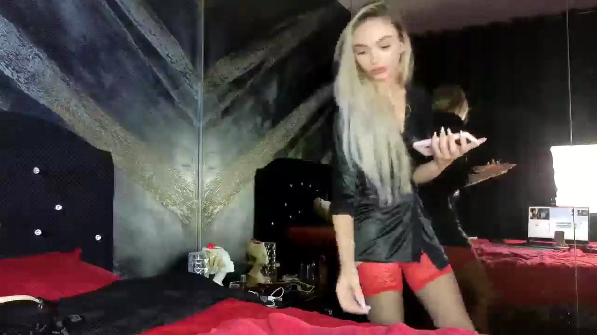 Gallery image thumbnail from HaleySweet18's myfreecams stream on, 12/11/2025, 07:33 image 9 of 20