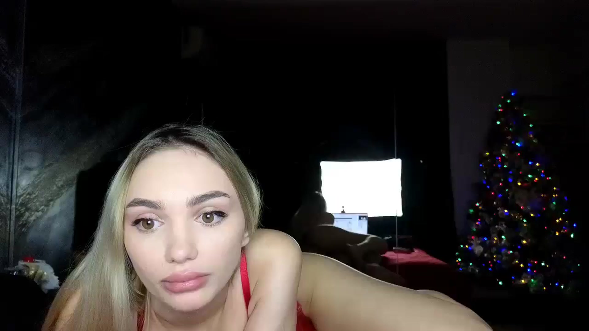 Gallery image thumbnail from HaleySweet18's myfreecams stream on, 12/17/2025, 21:52 image 18 of 20