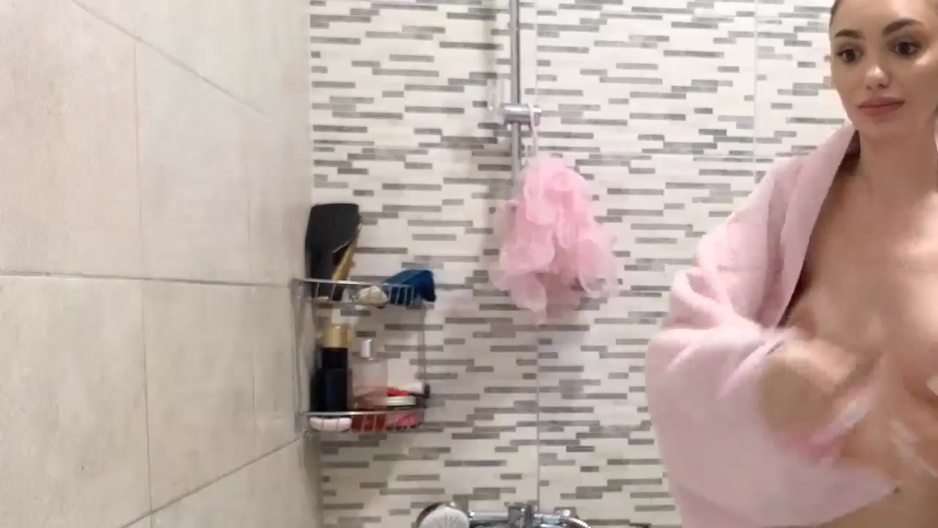 Gallery image thumbnail from HaleySweet18's myfreecams stream on, 12/31/2025, 08:06 image 15 of 20