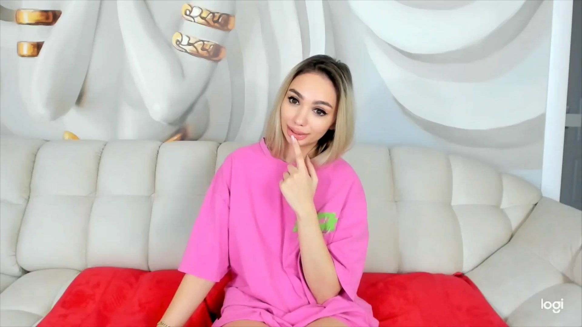 Gallery image thumbnail from HaleySweet18's myfreecams stream on, 02/02/2026, 06:55 image 15 of 20